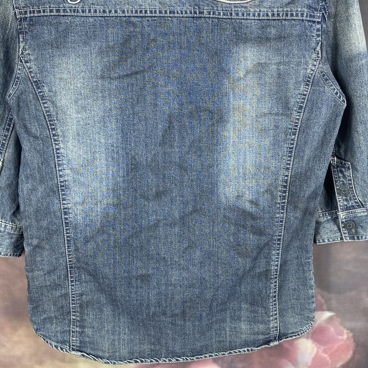 In The Attic × Japanese Brand × Vintage Vintage In The Attic SpellOut Light Denim Jacket Size L / US 10 / IT 46 - 14 Thumbnail