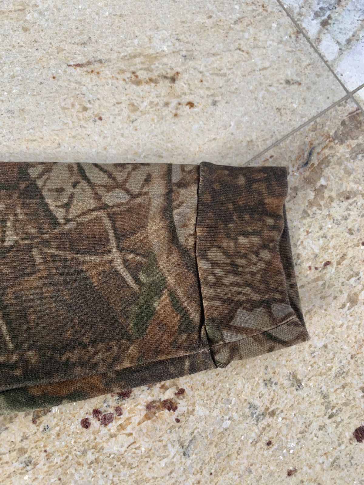Yeezy Leaf Camo Back Zipper Pouch LS Tee Size US M / EU 48-50 / 2 - 10 Thumbnail