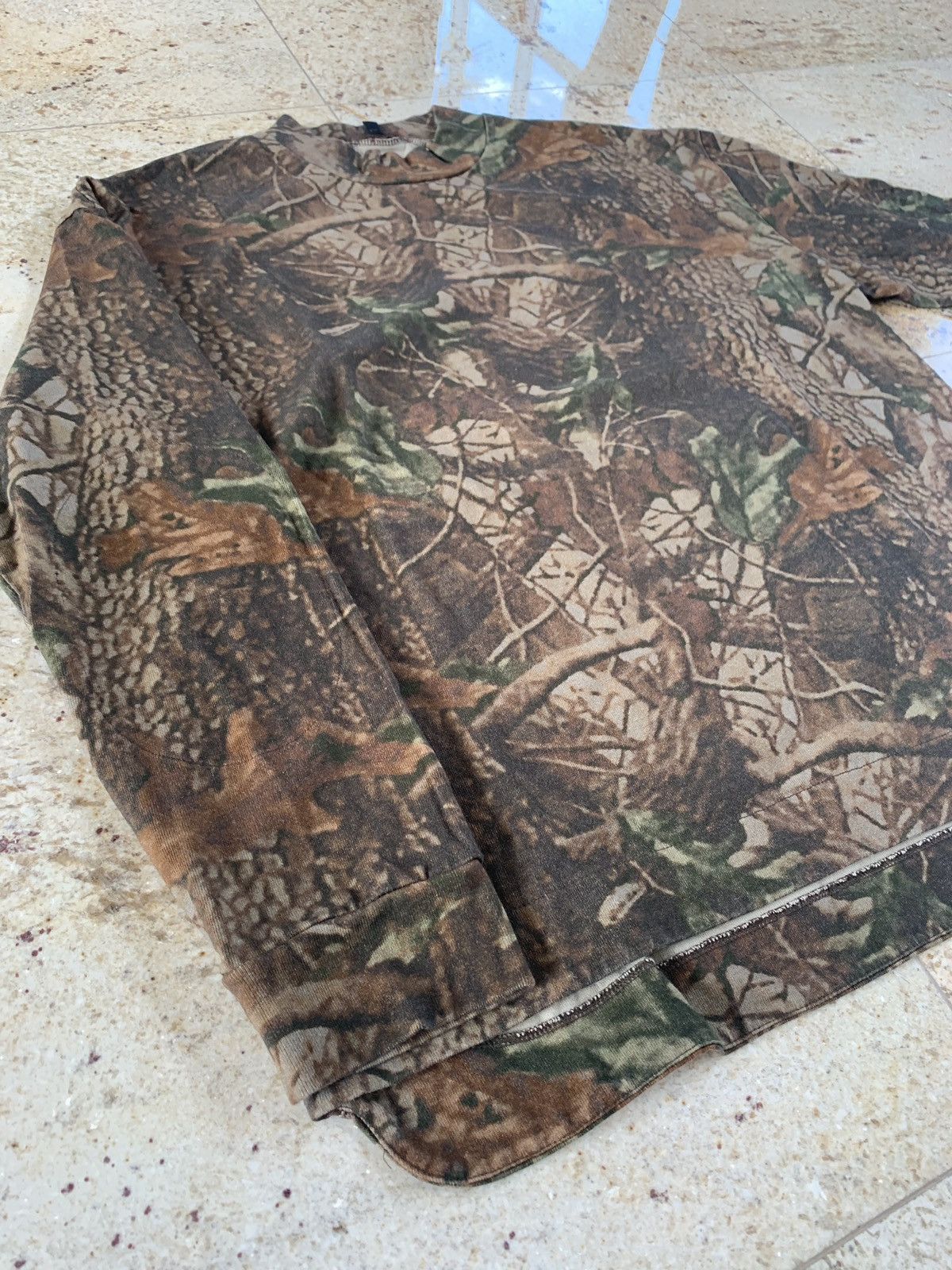 Yeezy Leaf Camo Back Zipper Pouch LS Tee Size US M / EU 48-50 / 2 - 7 Thumbnail
