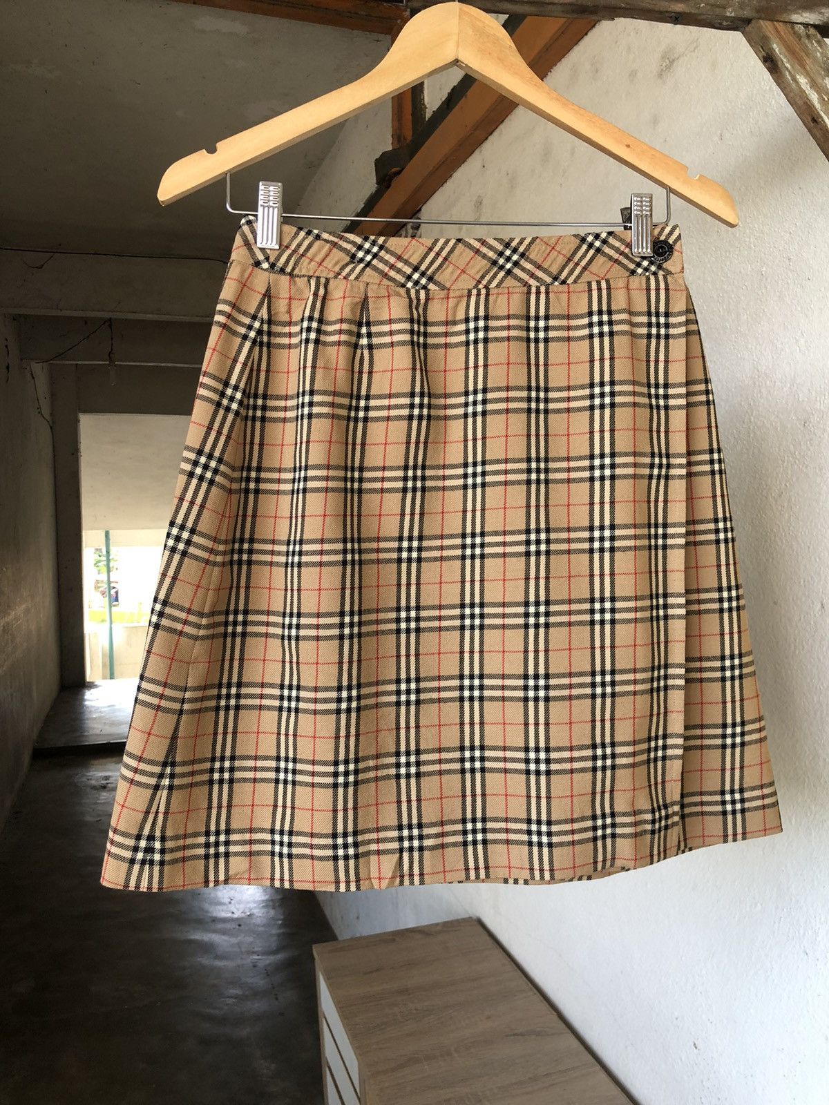 Burberry Vintage Burberry Nova Check Midi Skirts Size 26" / US 2 / IT 38 - 4 Thumbnail