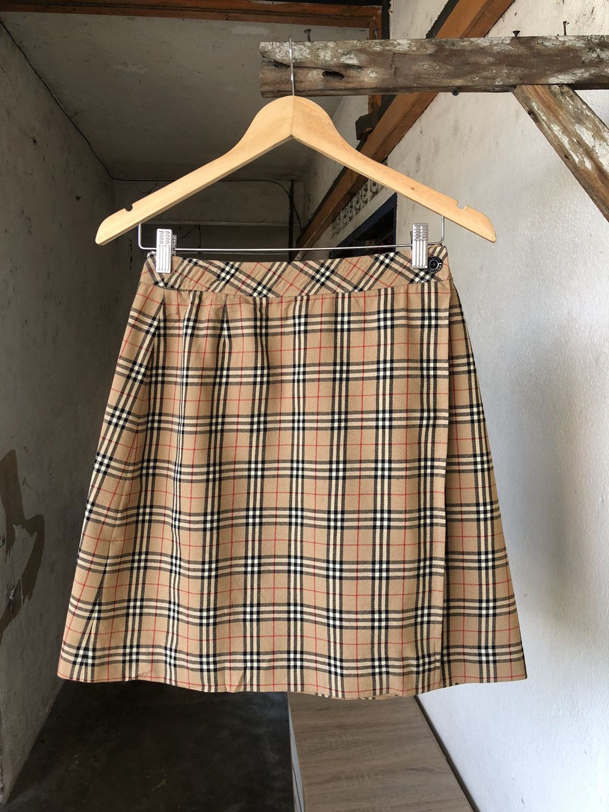 image of Vintage Burberry Nova Check Midi Skirts in Browns, Women's (Size 26)
