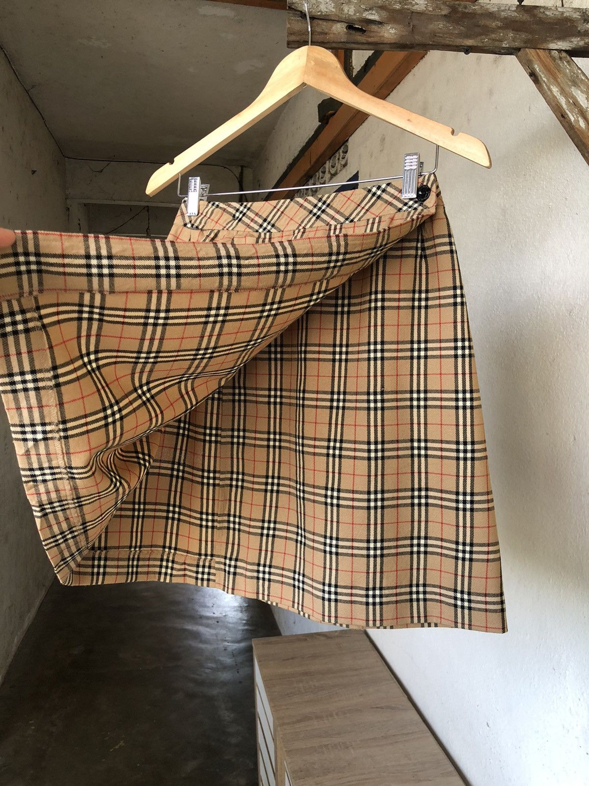 Burberry Vintage Burberry Nova Check Midi Skirts Size 26" / US 2 / IT 38 - 6 Thumbnail