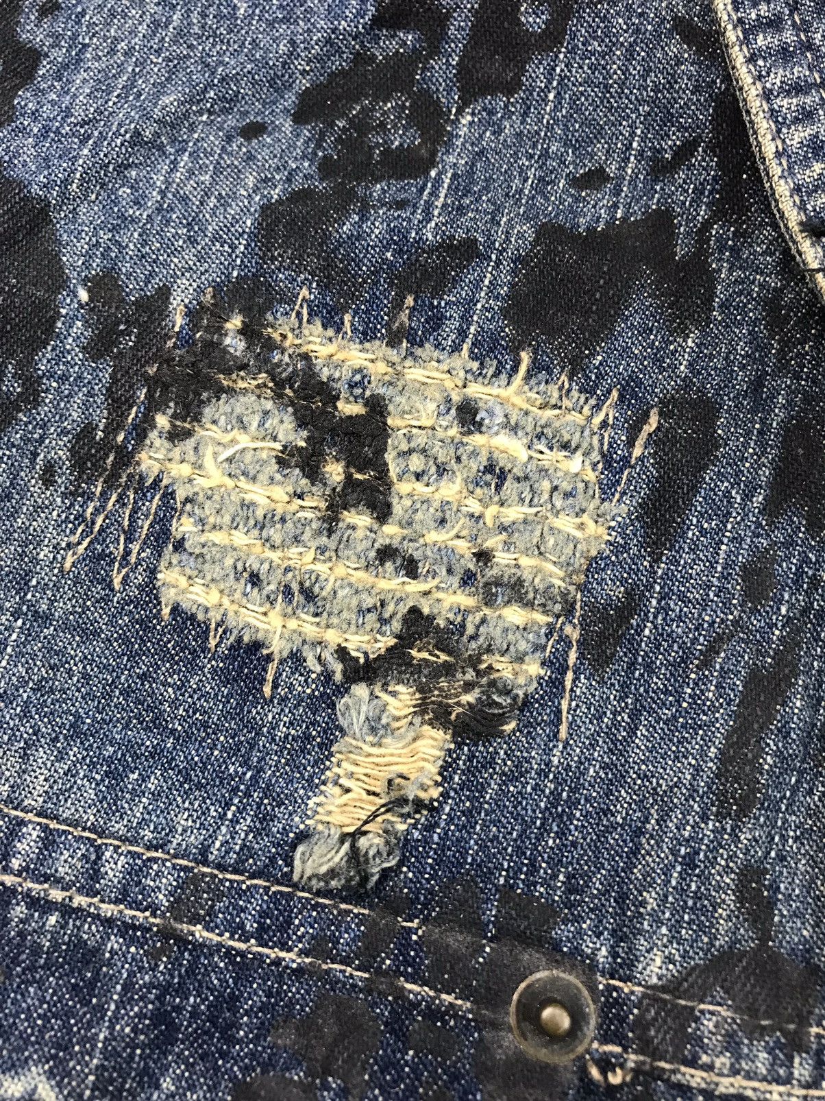 In The Attic IN THE ATTIC ART DISTRESSED DENIM JACKET Size US L / EU 52-54 / 3 - 7 Thumbnail