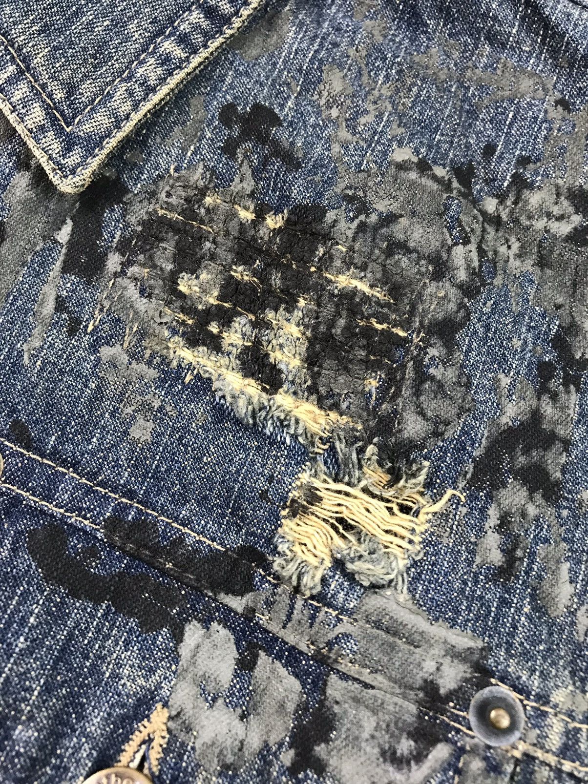 In The Attic IN THE ATTIC ART DISTRESSED DENIM JACKET Size US L / EU 52-54 / 3 - 8 Thumbnail