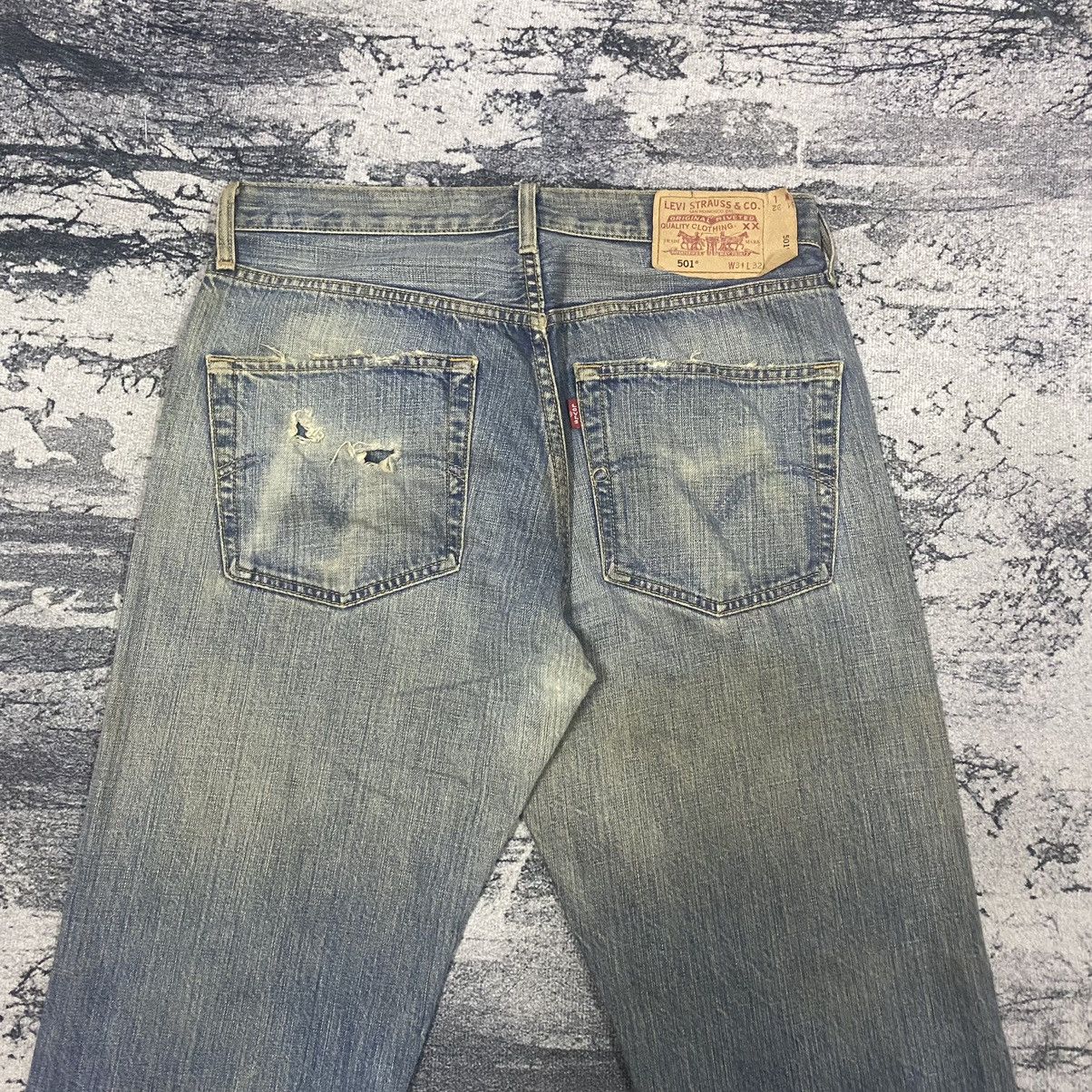 Levi's Vintage Clothing Vintage Levis 501 70s California Light Washed Denim Jeans Size US 31 - 12 Thumbnail