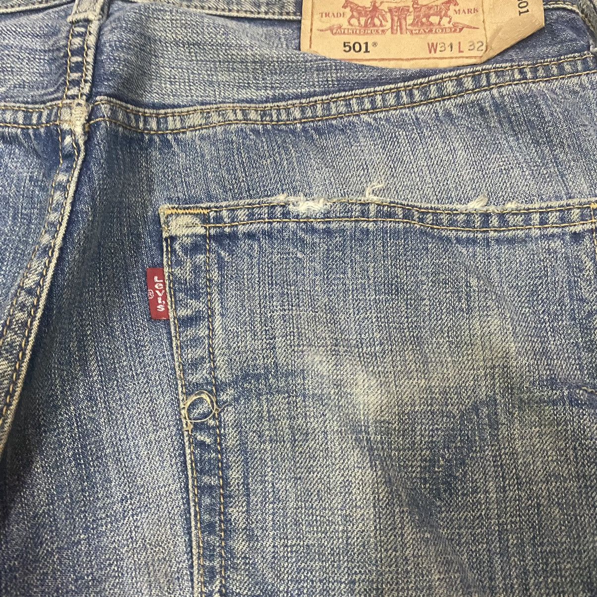 Levi's Vintage Clothing Vintage Levis 501 70s California Light Washed Denim Jeans Size US 31 - 18 Thumbnail