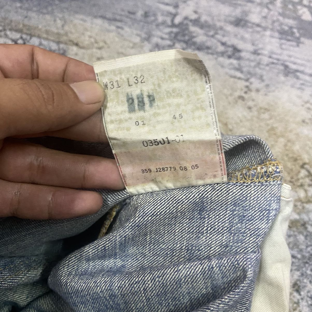 Levi's Vintage Clothing Vintage Levis 501 70s California Light Washed Denim Jeans Size US 31 - 8 Thumbnail