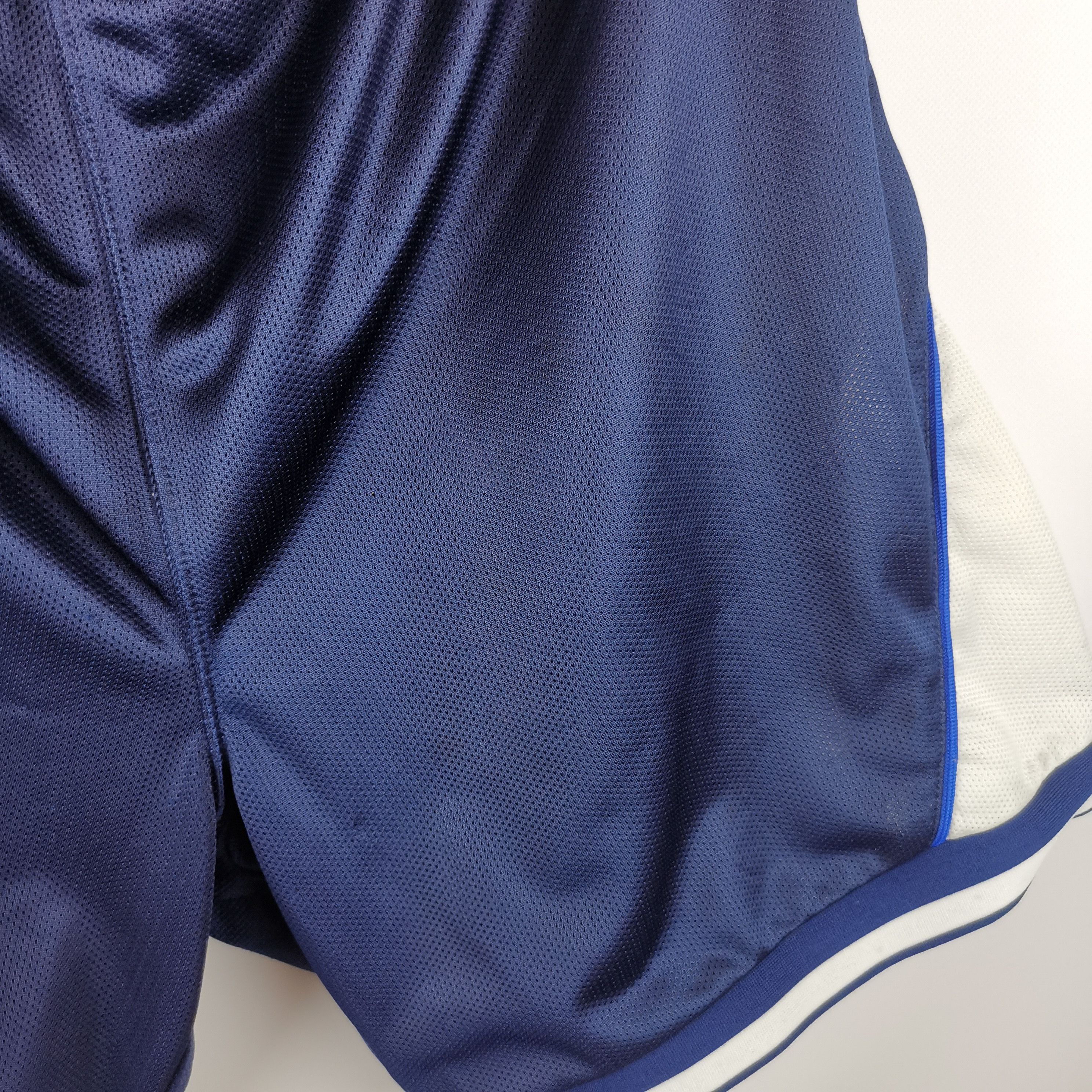 Nike Nike vintage early 90s swoosh logo basketball shorts Size US 38 / EU 54 - 3 Thumbnail