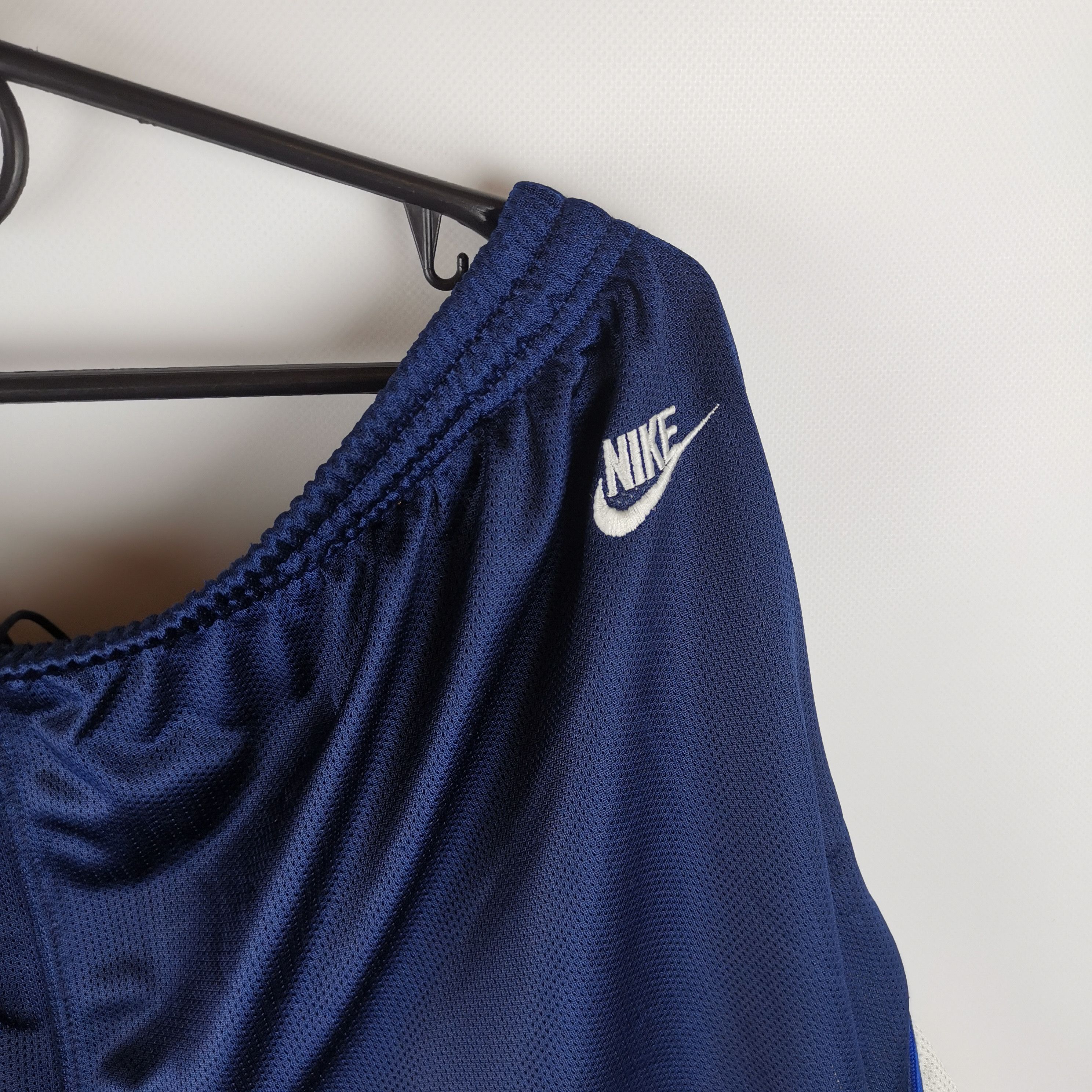 Nike Nike vintage early 90s swoosh logo basketball shorts Size US 38 / EU 54 - 5 Thumbnail