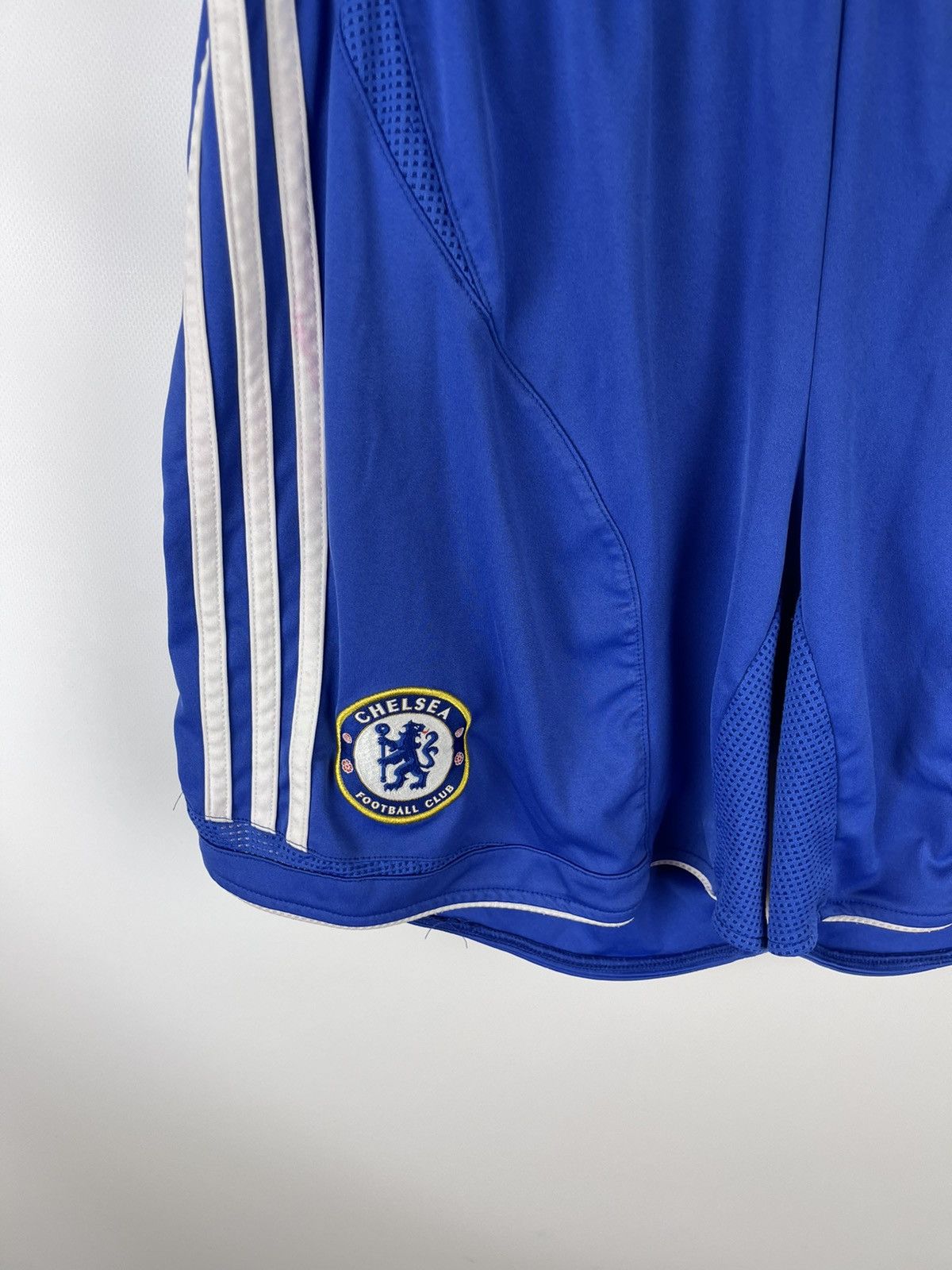 Adidas Adidas FC Chelsea 2006 vintage jersey shorts football Size US 32 / EU 48 - 3 Thumbnail