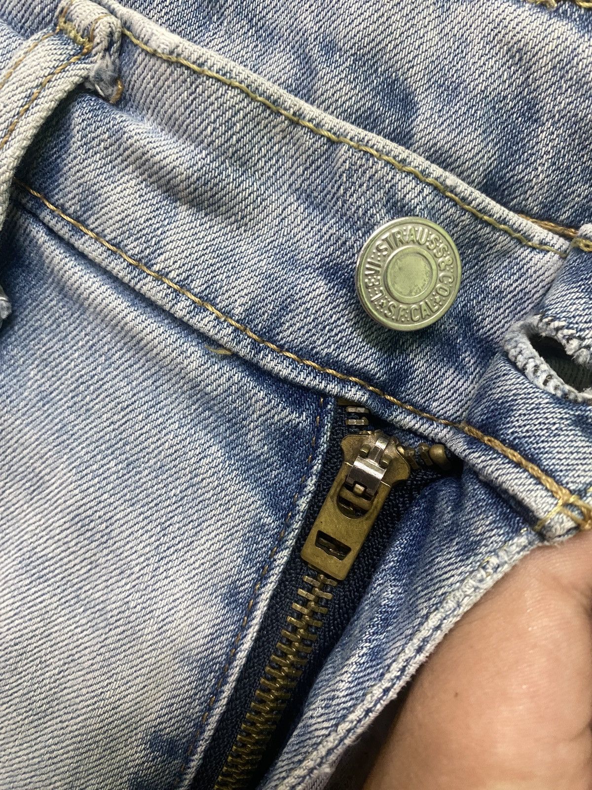 Levi's × Levi's Vintage Clothing Vintage LEVIS 511 Light Wash Jeans - L8 Size US 31 - 8 Thumbnail