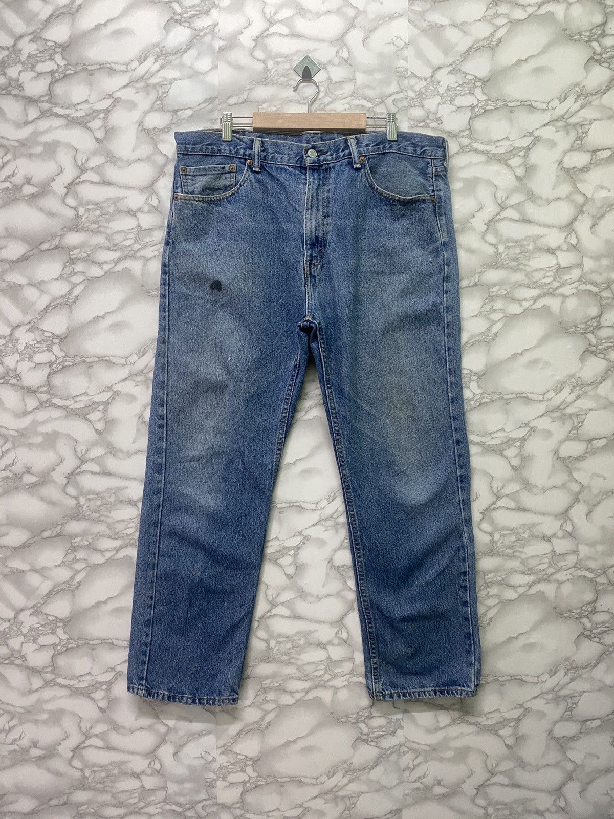 image of Vintage Levis 505 Jeans - L1 in Blue, Men's (Size 37)