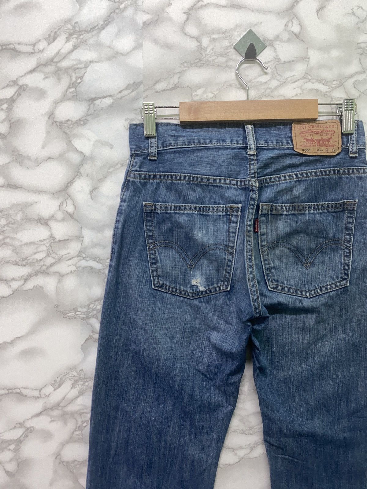 Levi's Vintage LEVIS 505 Blue Slim Distressed Jeans - L7 Size US 26 / EU 42 - 9 Thumbnail