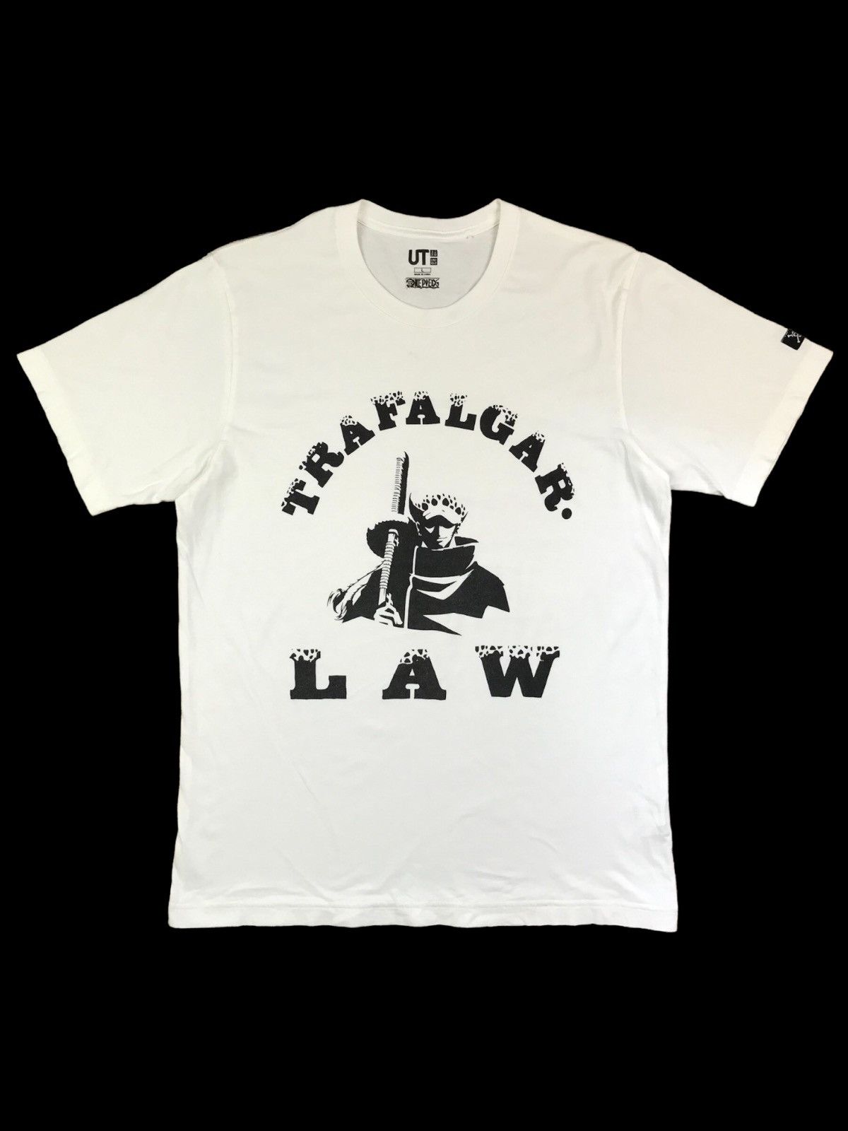 Anime UNIQLO ONE PIECE TRAFALGAR. LAW T-SHIRT Size US L / EU 52-54 / 3 - 1 Thumbnail
