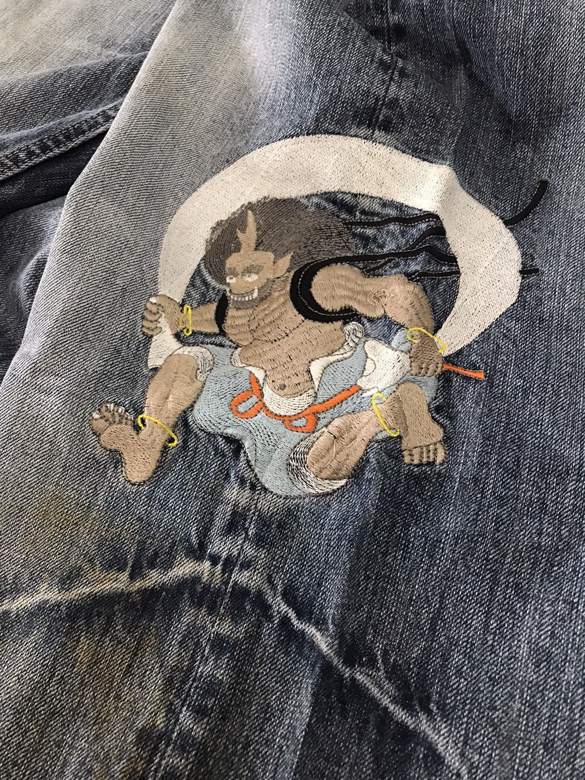 Japanese Brand 💥RAIIJIN💥 Japanese God Embroidery Distressed Denim Pant Size US 31 - 14 Thumbnail