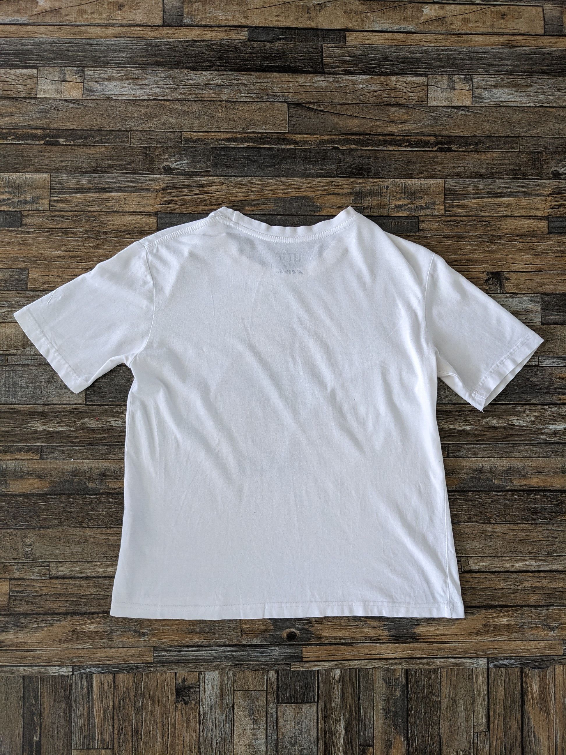 Japanese Brand × Kaws × Uniqlo Kaws X Uniqlo T Shirt Size US S / EU 44-46 / 1 - 2 Thumbnail