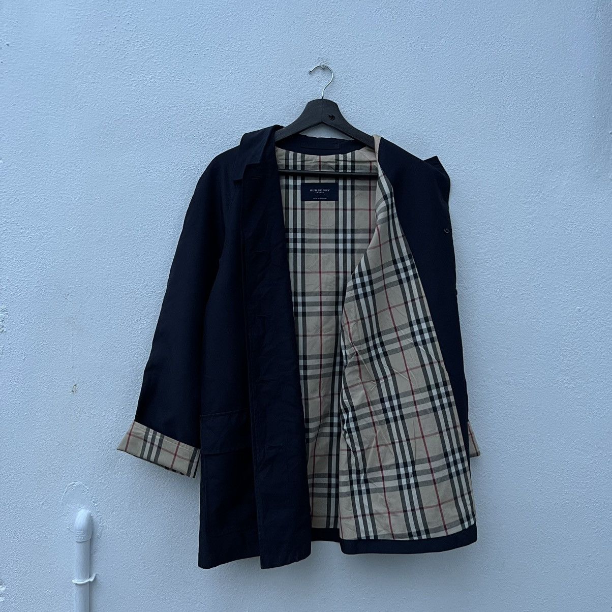 Burberry RARE BURBERRY LONDON MADE IN ENGLAND NOVA CHECK LINING Size US M / EU 48-50 / 2 - 12 Thumbnail