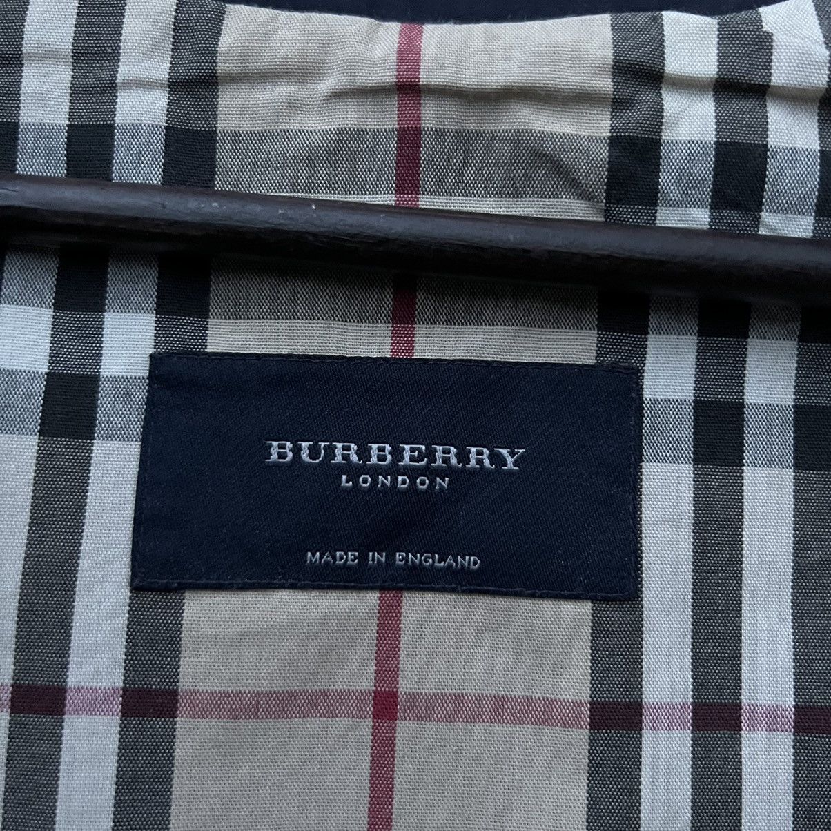 Burberry RARE BURBERRY LONDON MADE IN ENGLAND NOVA CHECK LINING Size US M / EU 48-50 / 2 - 13 Thumbnail