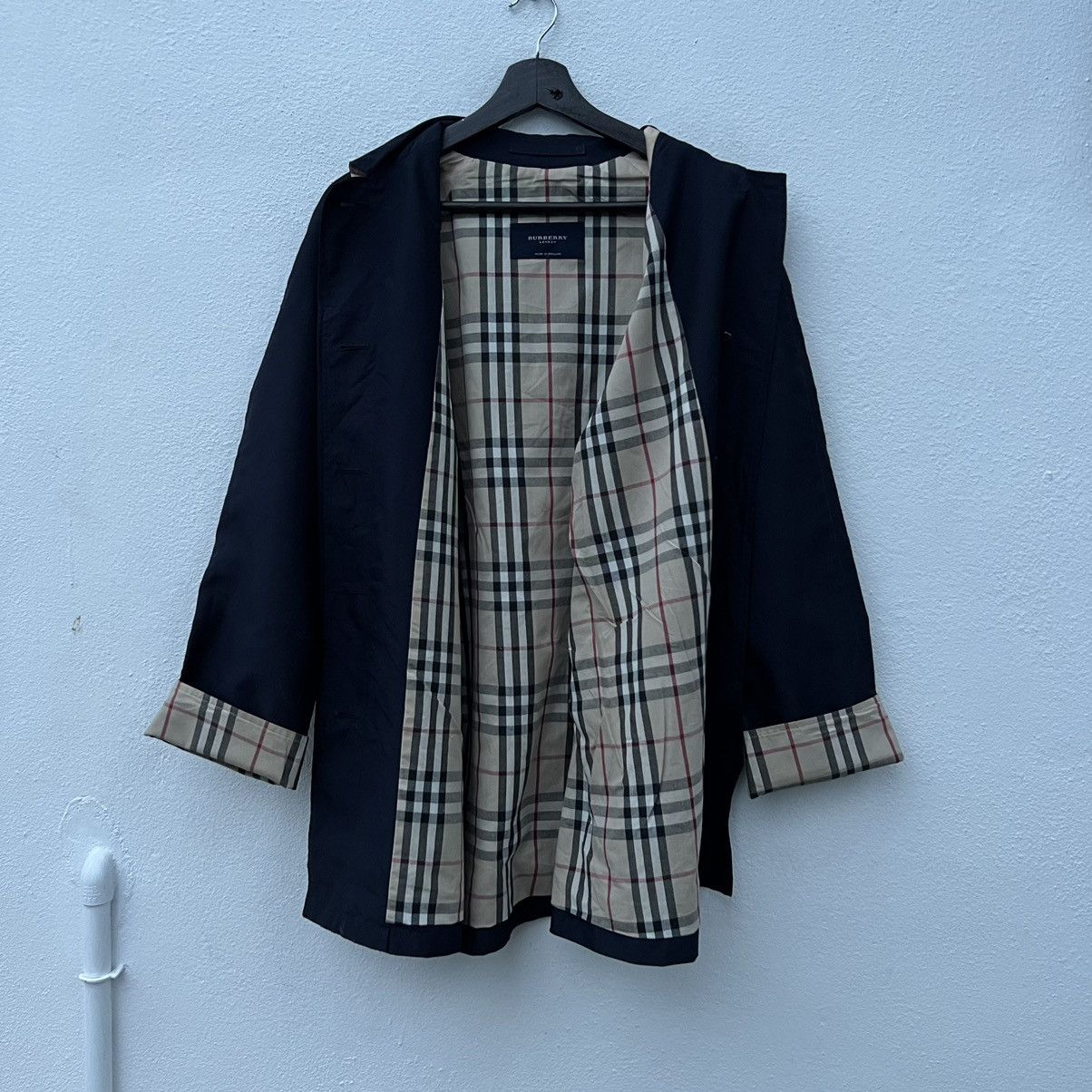 Burberry RARE BURBERRY LONDON MADE IN ENGLAND NOVA CHECK LINING Size US M / EU 48-50 / 2 - 11 Thumbnail