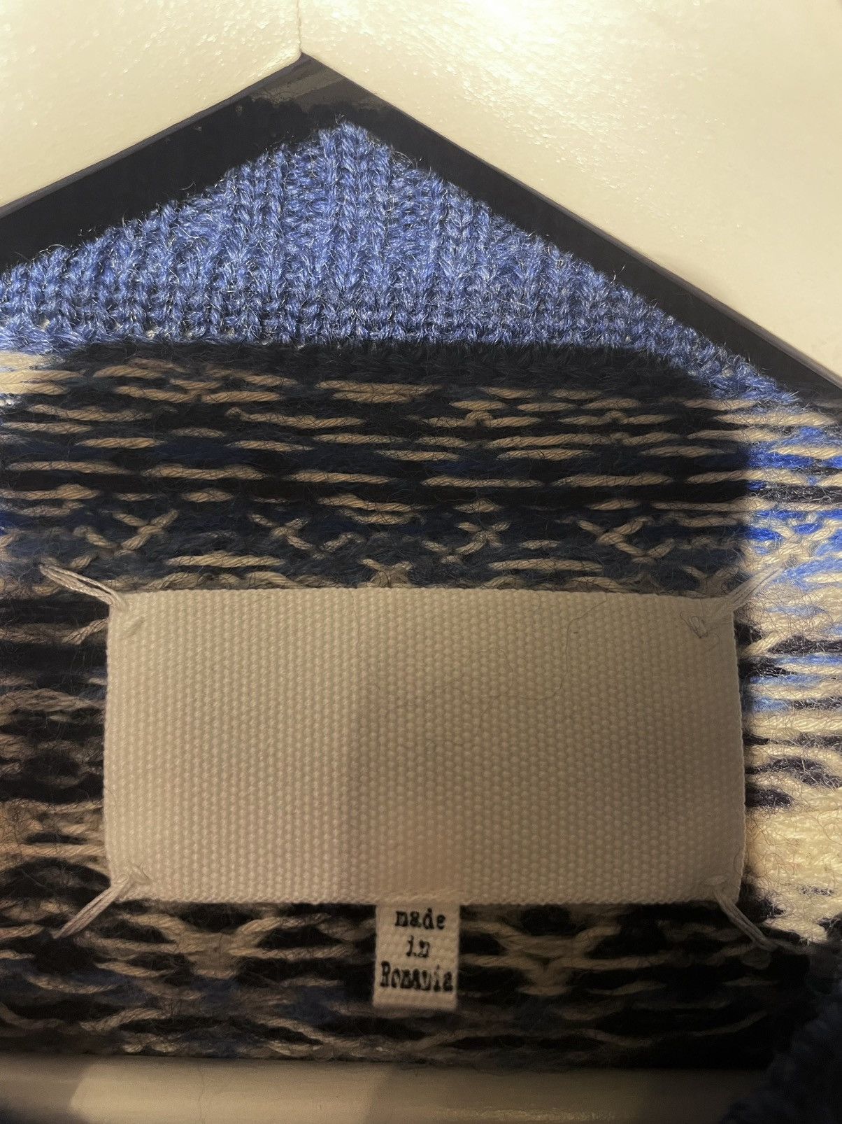 Maison Margiela NEW DISTRESSED FAIR ISLE CROPPED WOOL SWEATER Size US M / EU 48-50 / 2 - 19 Thumbnail