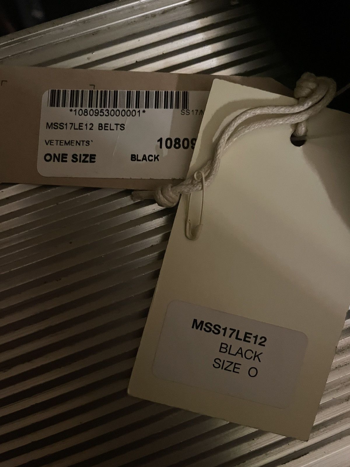 Vetements NWT GRAIL DEMNA LEVI'S x VETEMENTS LEATHER EXTRA LONG BELT Size ONE SIZE - 11 Thumbnail