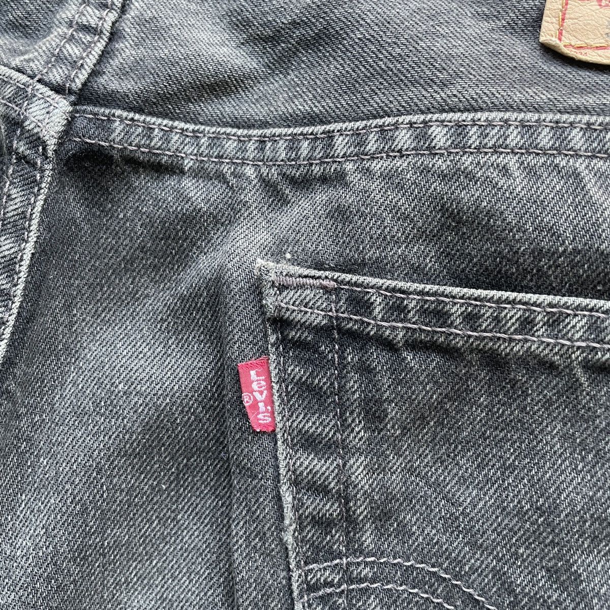 Levi's Vintage Clothing Vintage Levi’s 505 Black Faded Denim Jeans Pants W36x31.5 Size US 36 / EU 52 - 10 Thumbnail