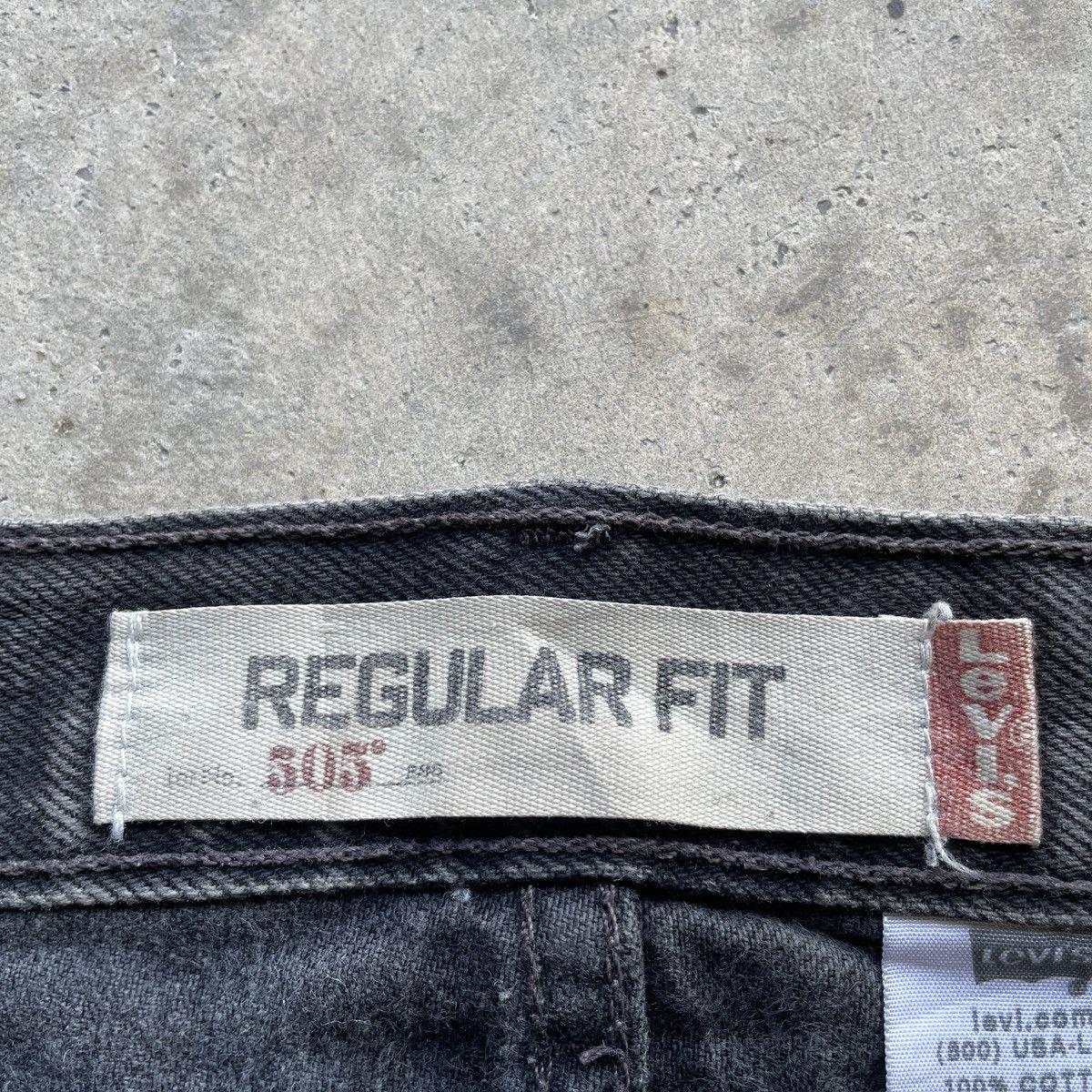 Levi's Vintage Clothing Vintage Levi’s 505 Black Faded Denim Jeans Pants W36x31.5 Size US 36 / EU 52 - 6 Thumbnail