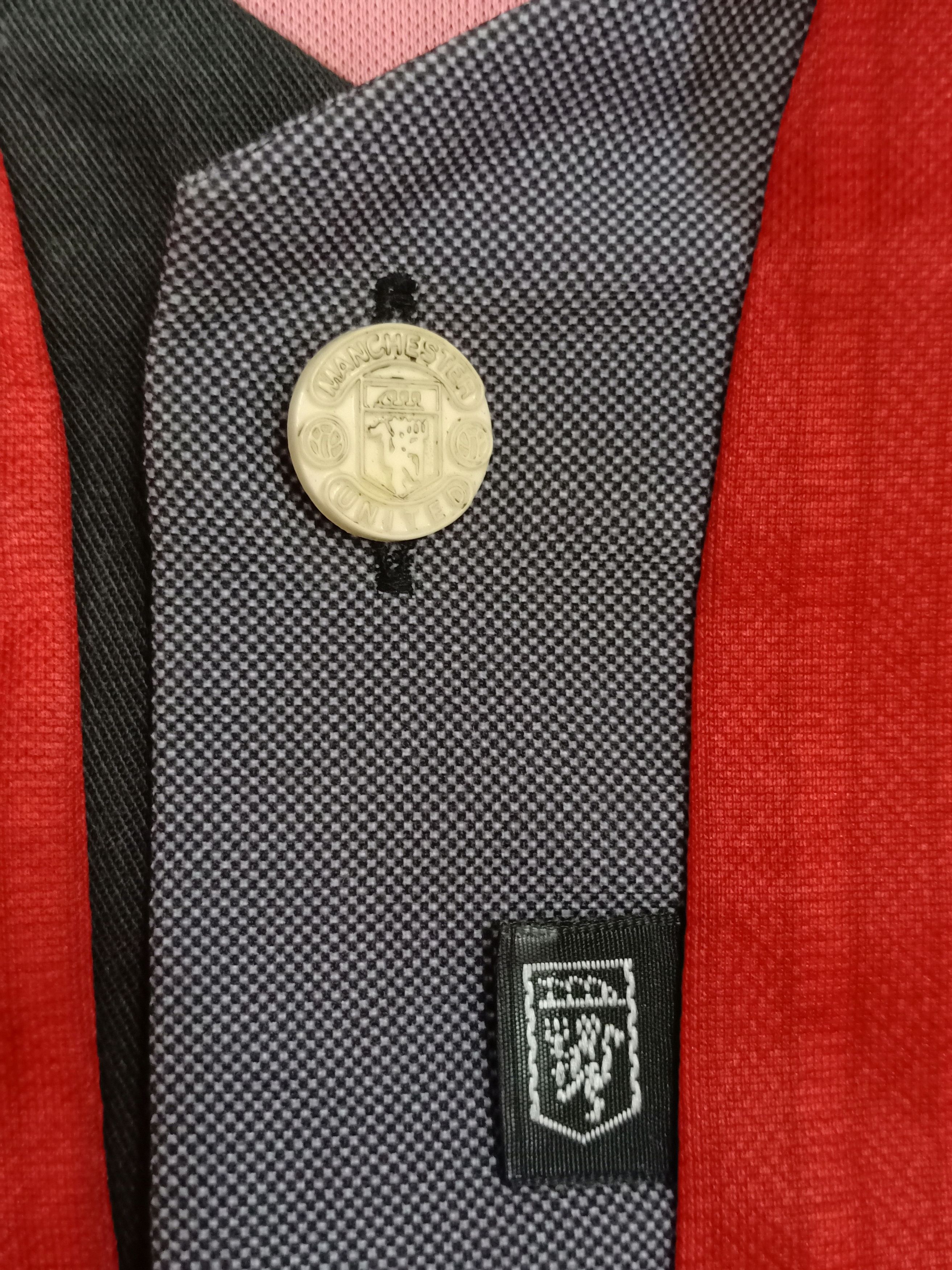 Vintage Vtg Manchester United Sharp Jersey Size US M / EU 48-50 / 2 - 5 Thumbnail