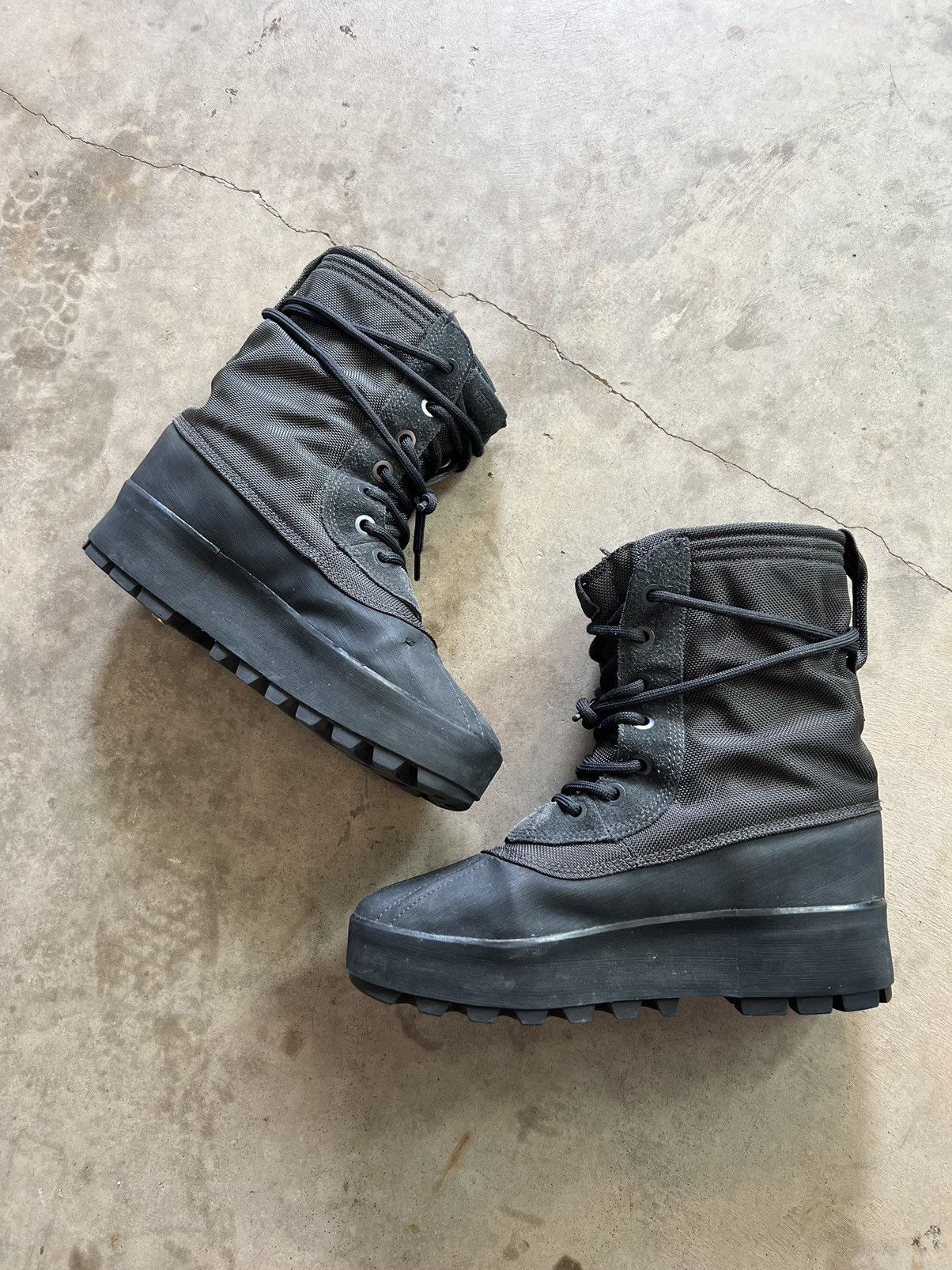 Yeezy boost 950 grailed hotsell