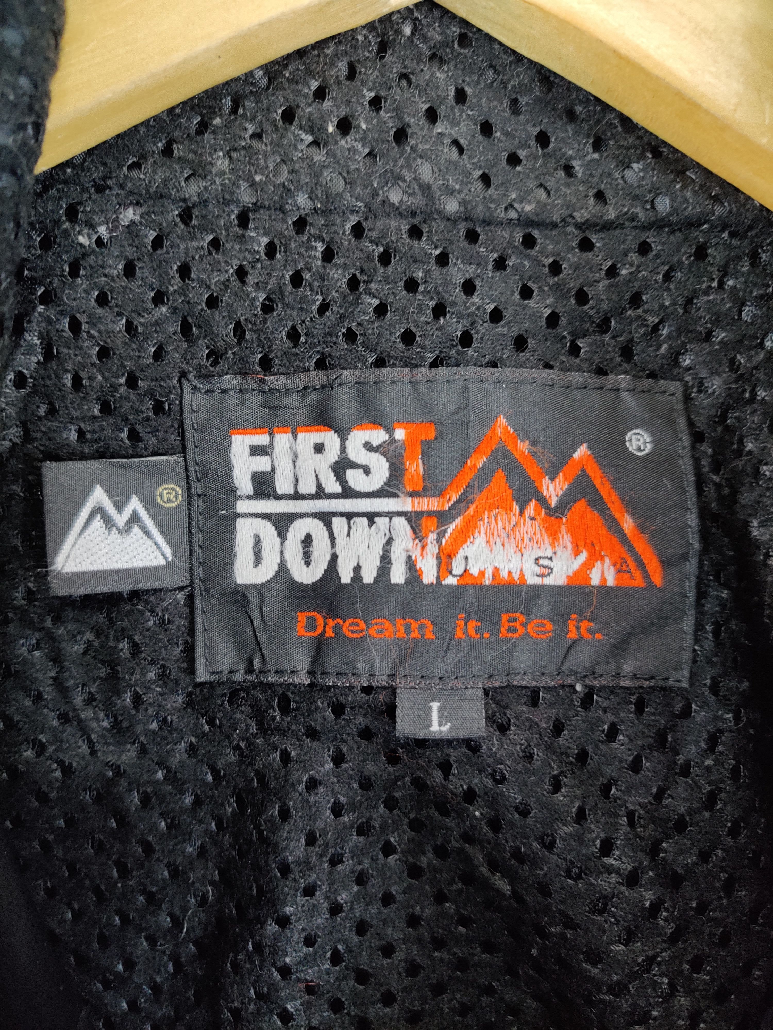Japanese Brand Vintage First Down USA Windbreaker Zipper Light Jacket Size US L / EU 52-54 / 3 - 12 Thumbnail