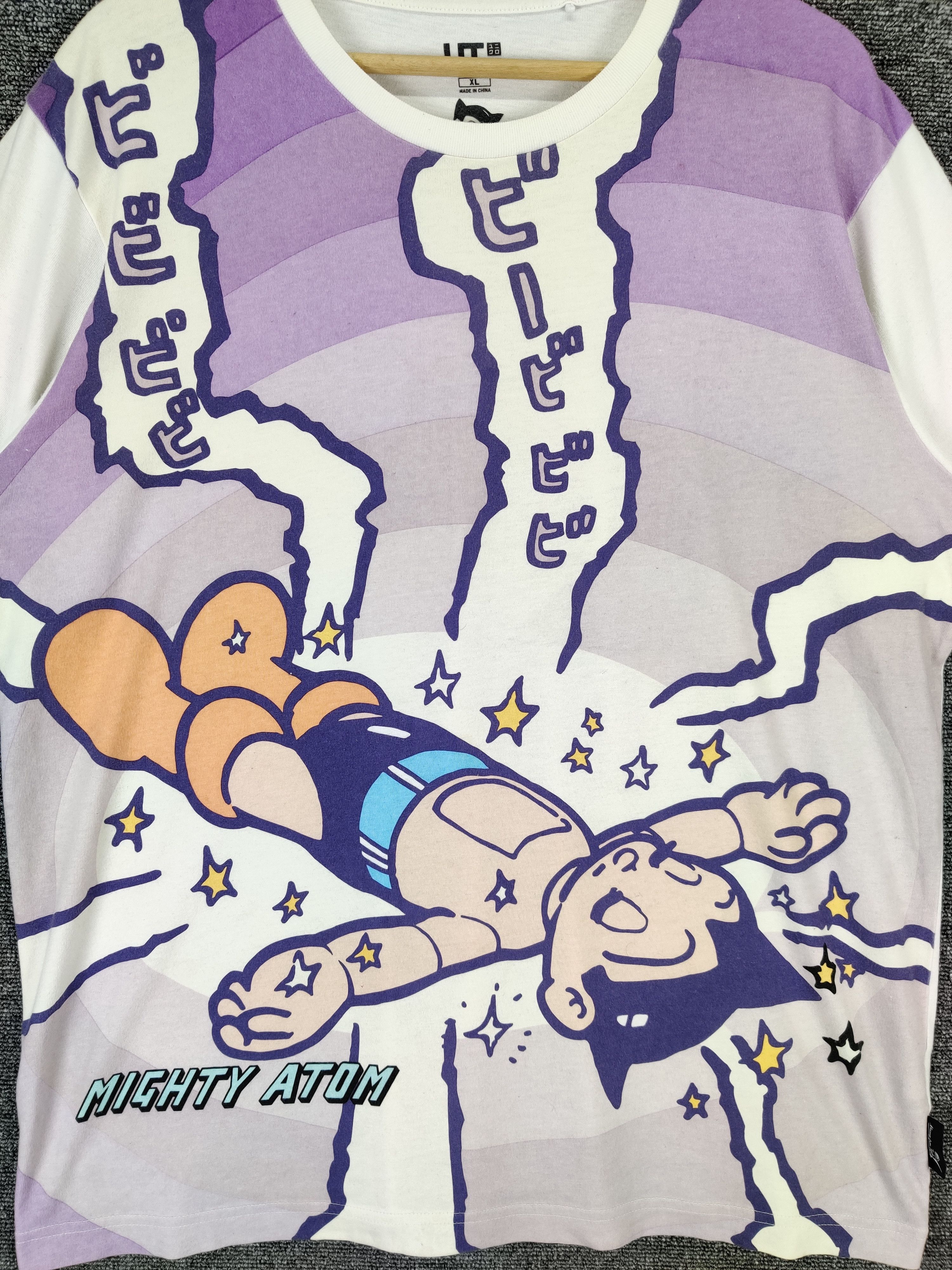Uniqlo Uniqlo Astro Boy Mighty Atom Tezuka Production Tee Tshirt Size US XL / EU 56 / 4 - 4 Thumbnail