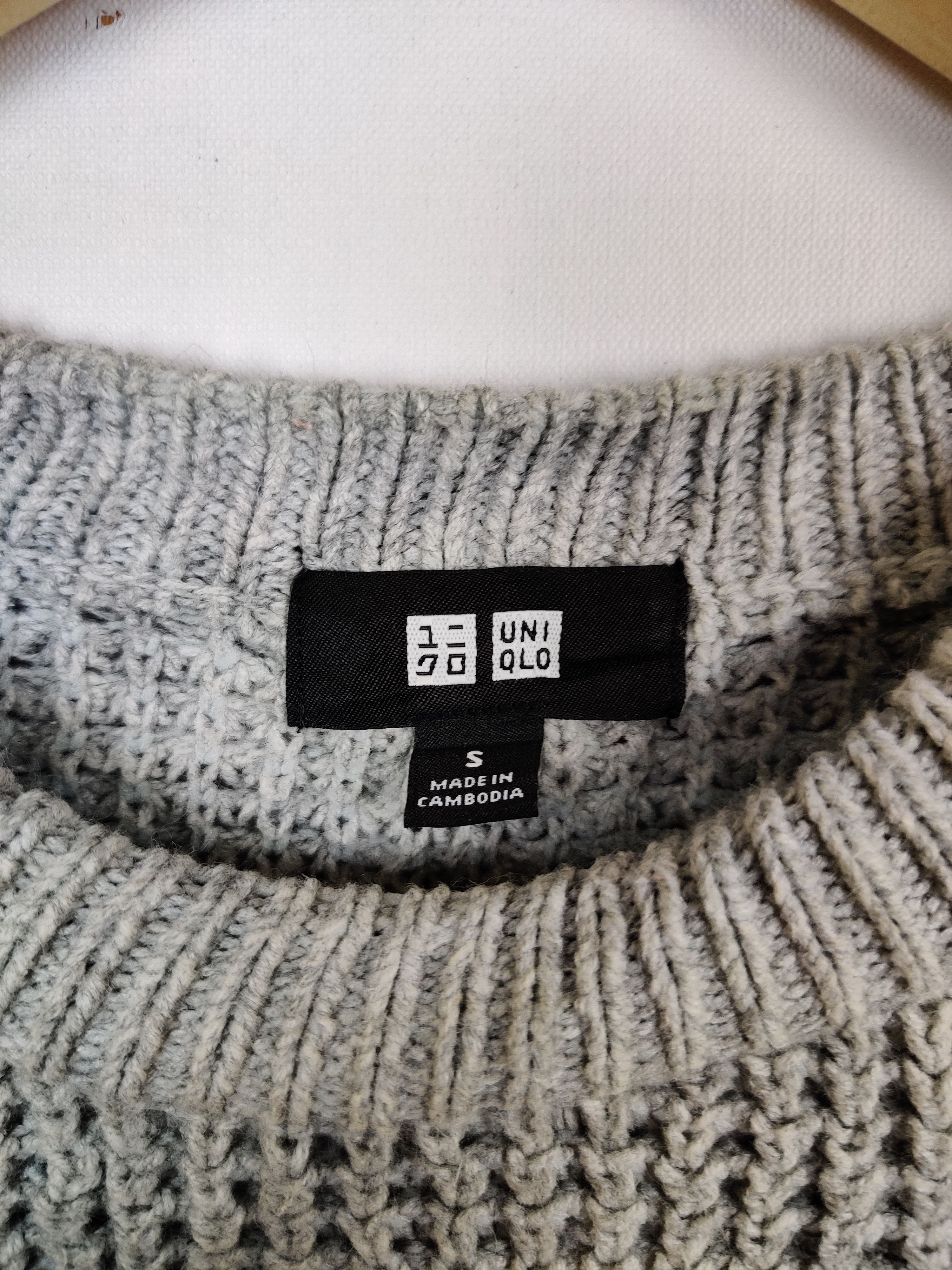 Uniqlo Vintage Uniqlo Knit Gray Sweater Size US S / EU 44-46 / 1 - 5 Thumbnail