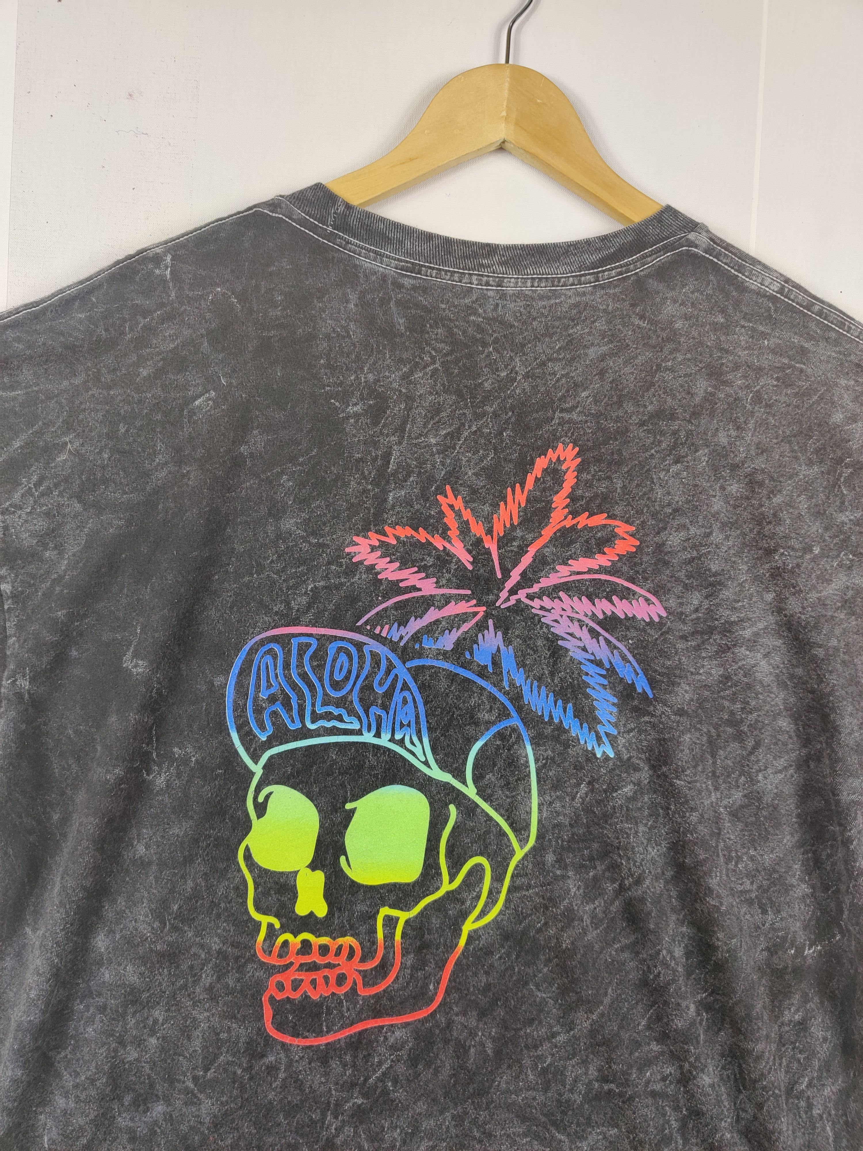 Vintage Vintage Skull Aloha Hawaii Black Tee Tshirt Size US XL / EU 56 / 4 - 5 Thumbnail