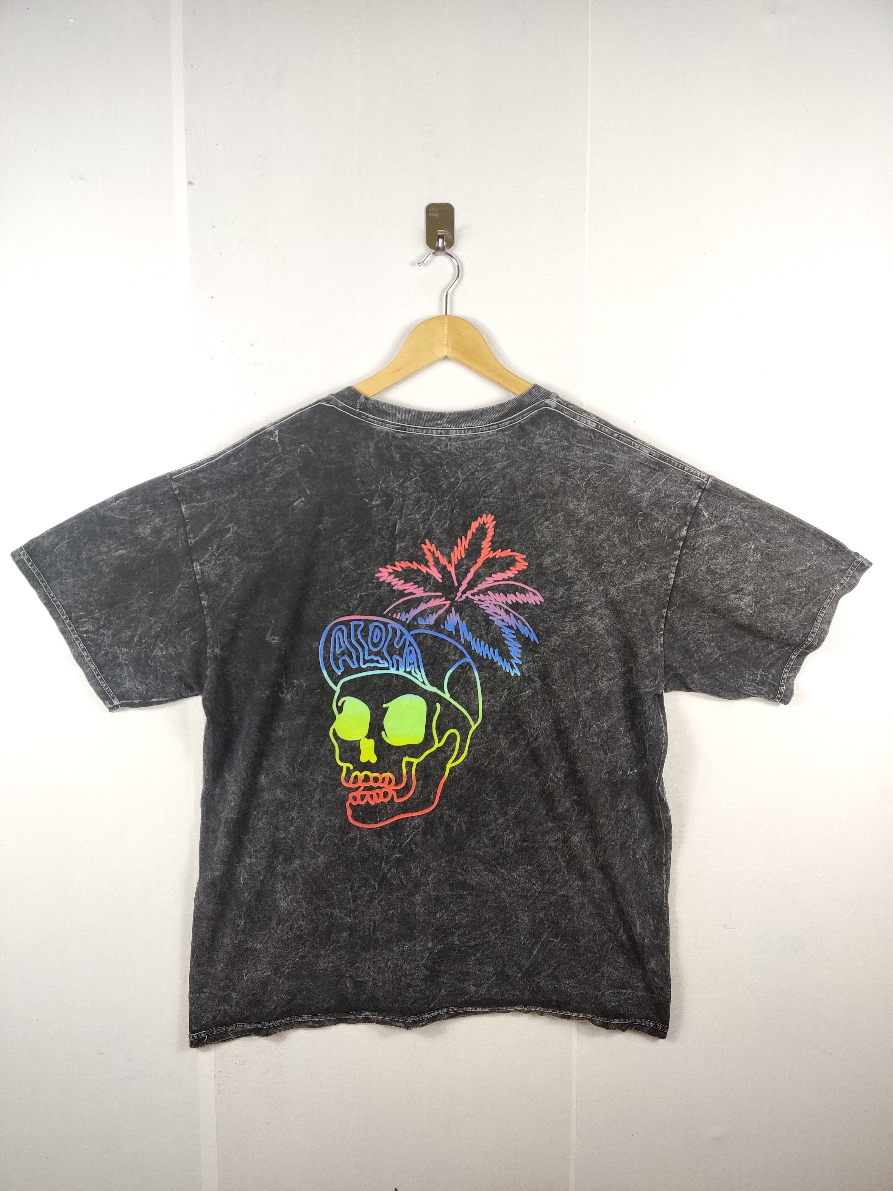 Vintage Vintage Skull Aloha Hawaii Black Tee Tshirt Size US XL / EU 56 / 4 - 7 Thumbnail