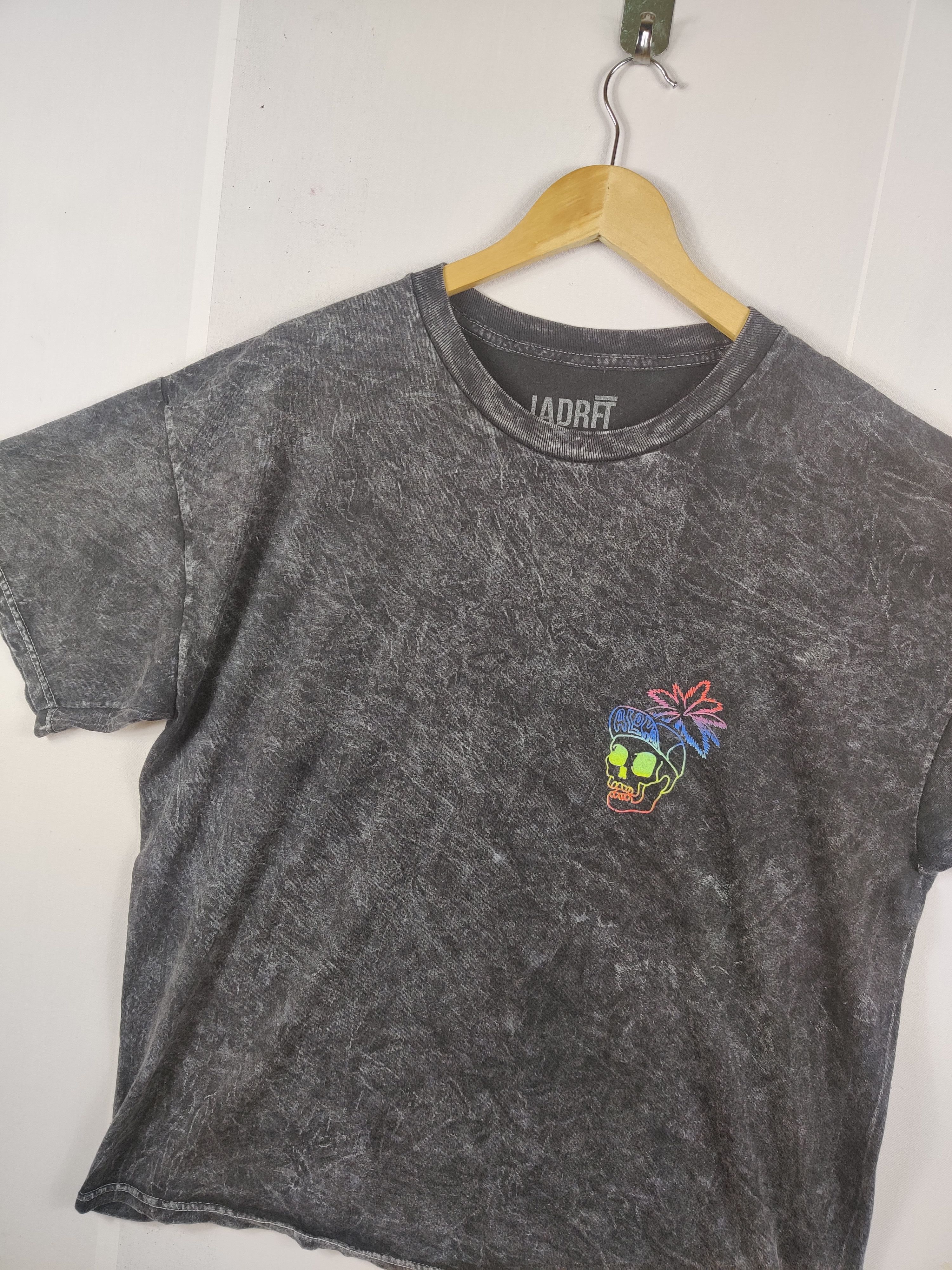 Vintage Vintage Skull Aloha Hawaii Black Tee Tshirt Size US XL / EU 56 / 4 - 2 Thumbnail