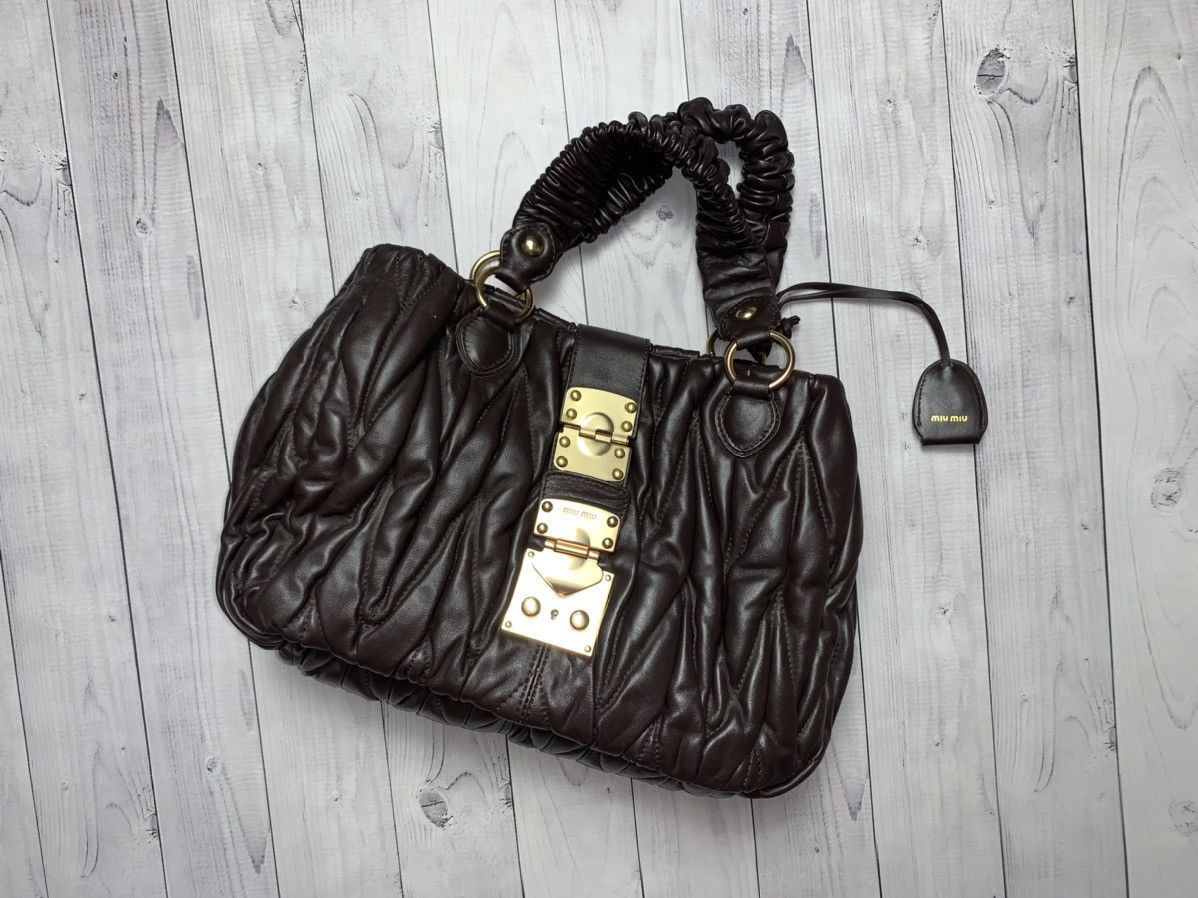 バッグ 00s archive miumiu 2way shoulder bag y2k 00s archive miumiu 2way shoulder bag y2k