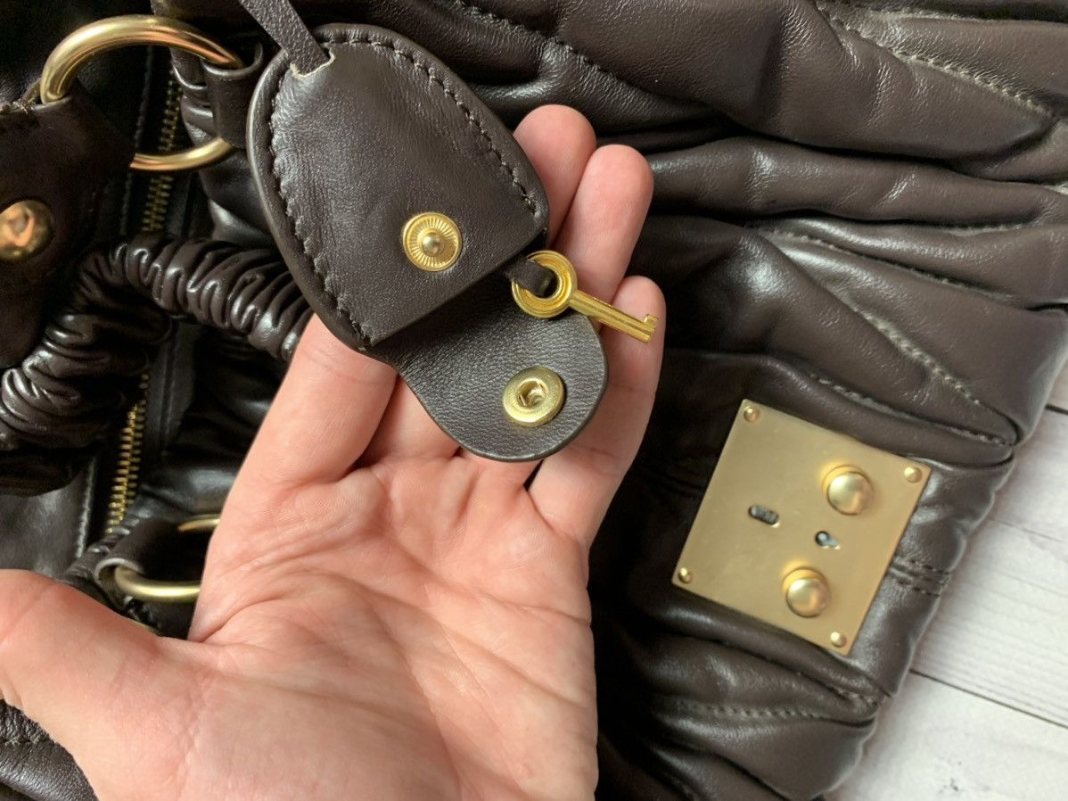 Miu Miu × Vintage Vintage Miu Miu leather bag baggy rare Size ONE SIZE - 12 Thumbnail