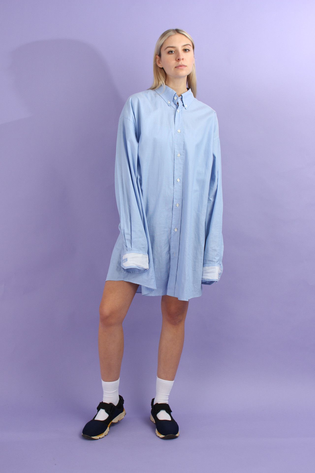 Maison Margiela Maison Margiela Oversized Classic Oxford Button-Up Shirt s40 Size US L / EU 52-54 / 3 - 2 Thumbnail