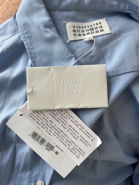 Maison Margiela Maison Margiela Oversized Classic Oxford Button-Up Shirt s40 Size US L / EU 52-54 / 3 - 7 Thumbnail