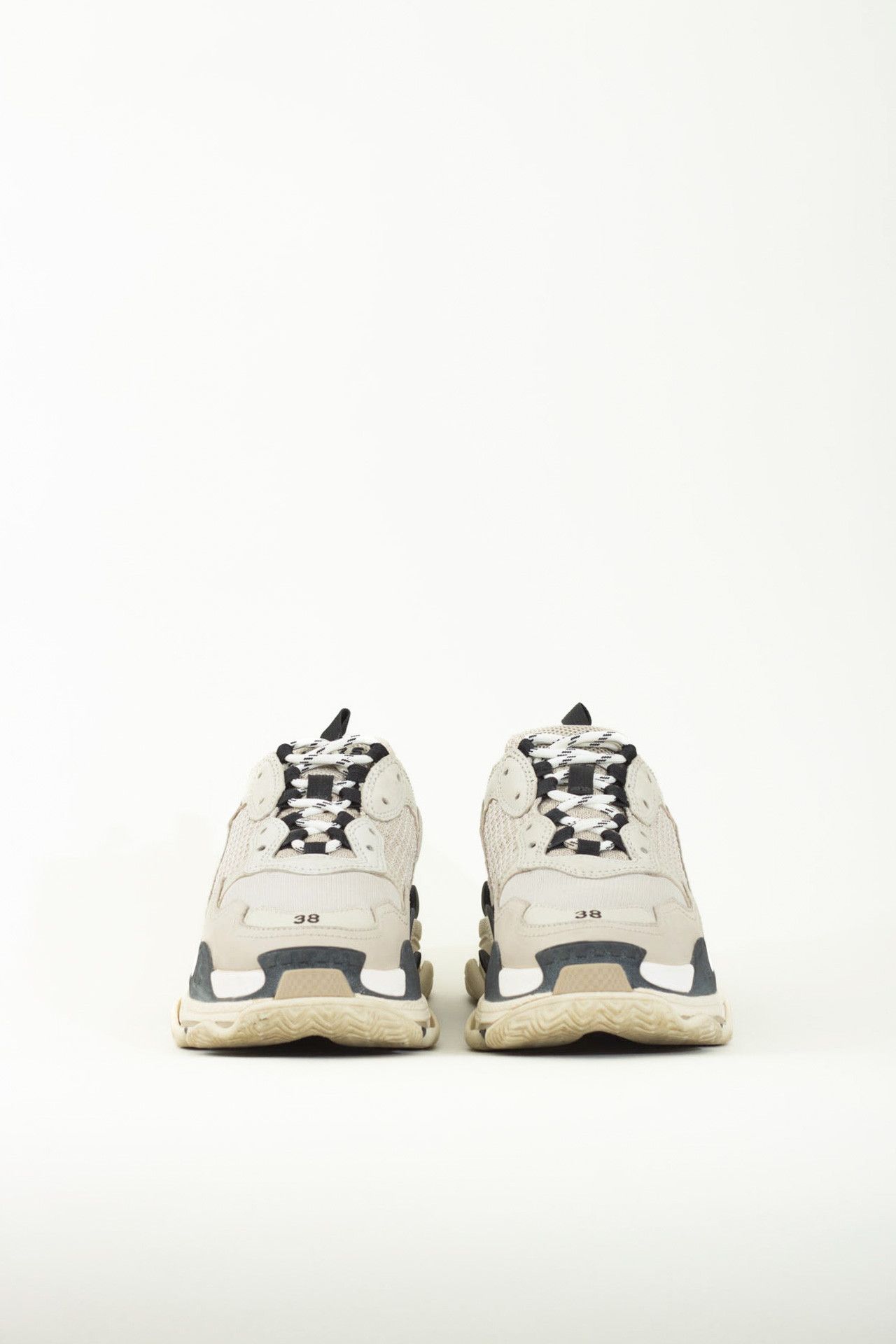Balenciaga Balenciaga Triple S Chunky Sneaker Size 38 Grey Size US 8 / IT 38 - 2 Thumbnail
