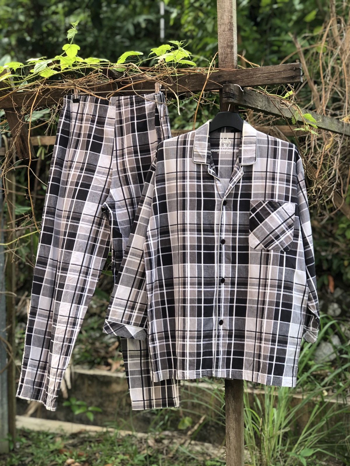 image of Italian Designers Vintage Pyjama Nightwear Checkered Set Pajama, Men's (Size Medium)