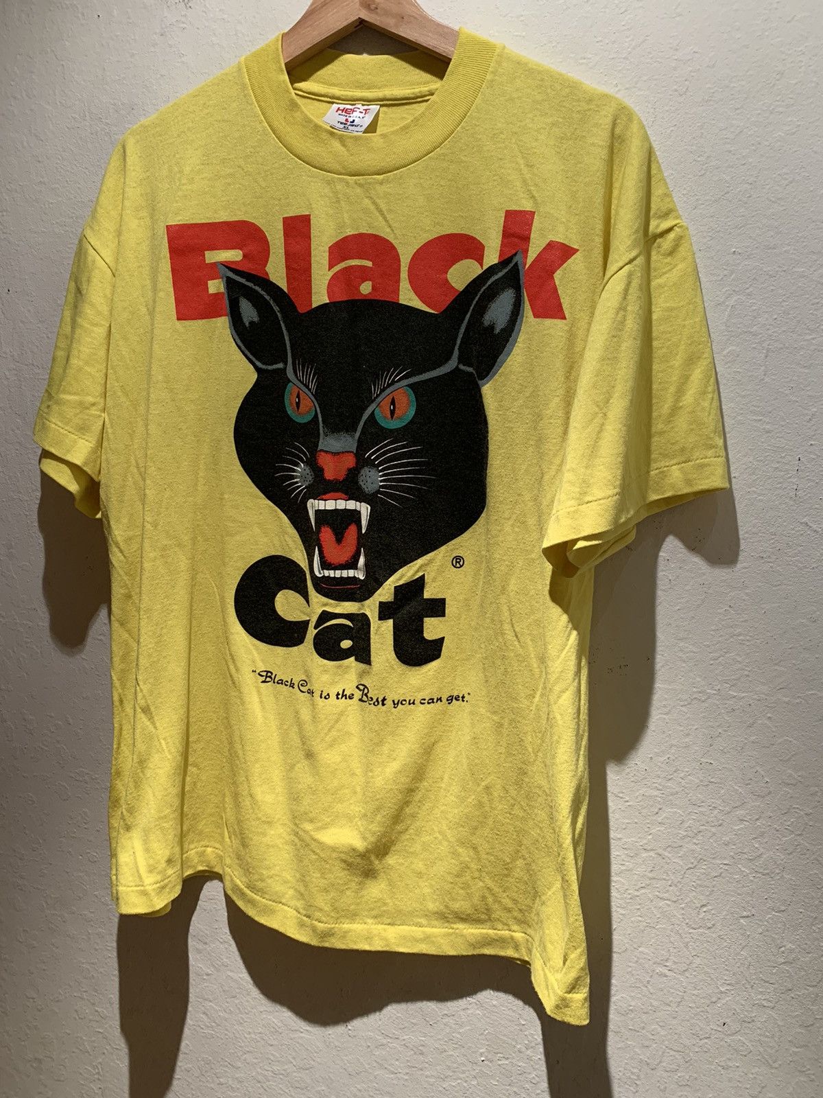 image of Made In USA Vintage Black Cat Single Stitch Usa-Made T-Shirt - XL in Yellow/Black/Red, Men's