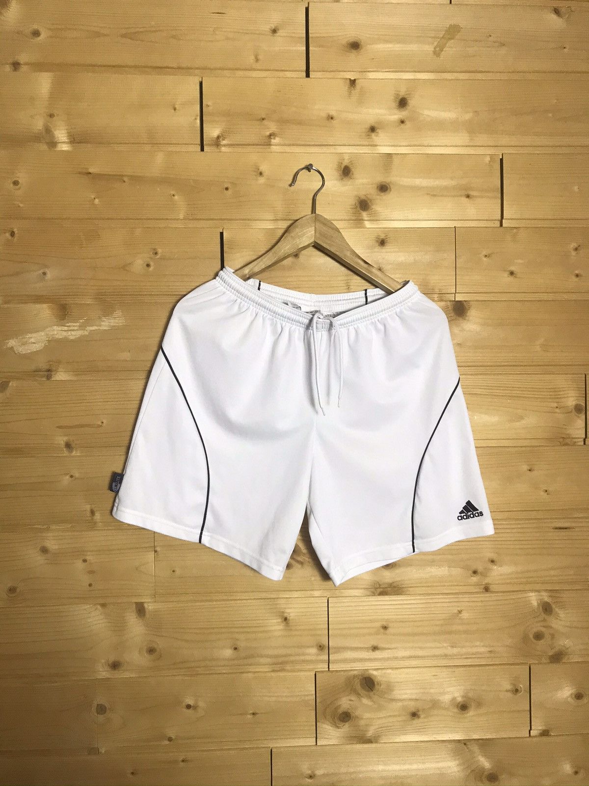 Vintage Adidas shorts Size US 30 / EU 46 - 1 Thumbnail