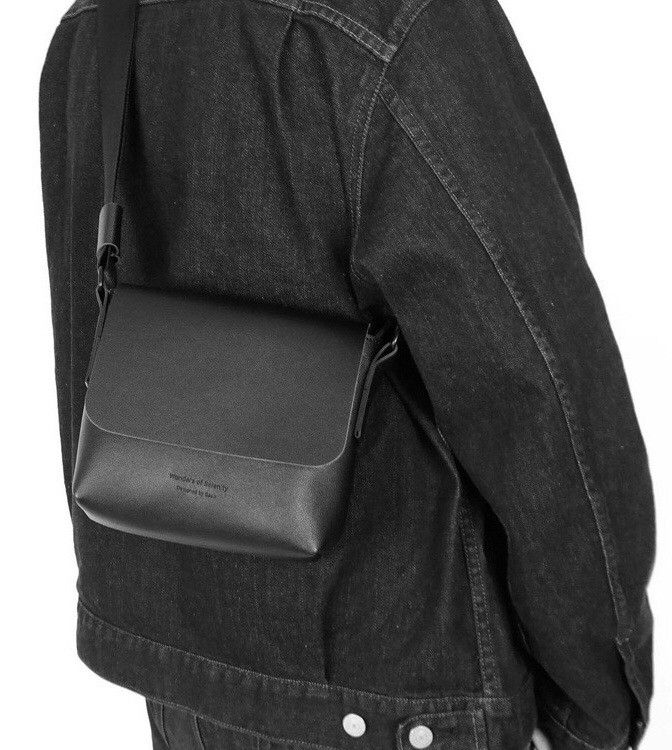 Japanese Brand Vintage retro punk faux leather crossbody flap bag Size ONE SIZE - 2 Thumbnail