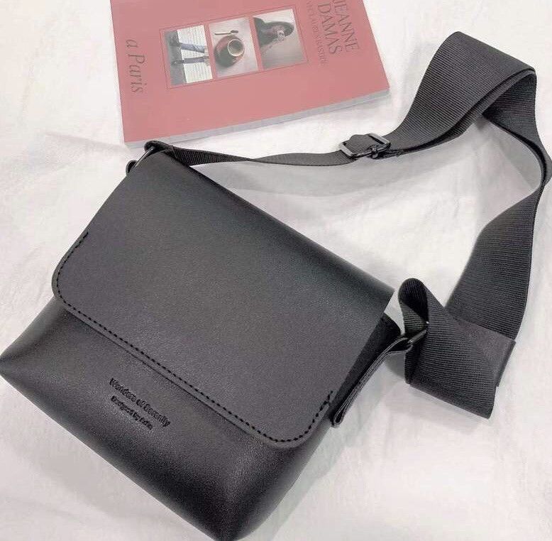 Japanese Brand Vintage retro punk faux leather crossbody flap bag Size ONE SIZE - 4 Thumbnail