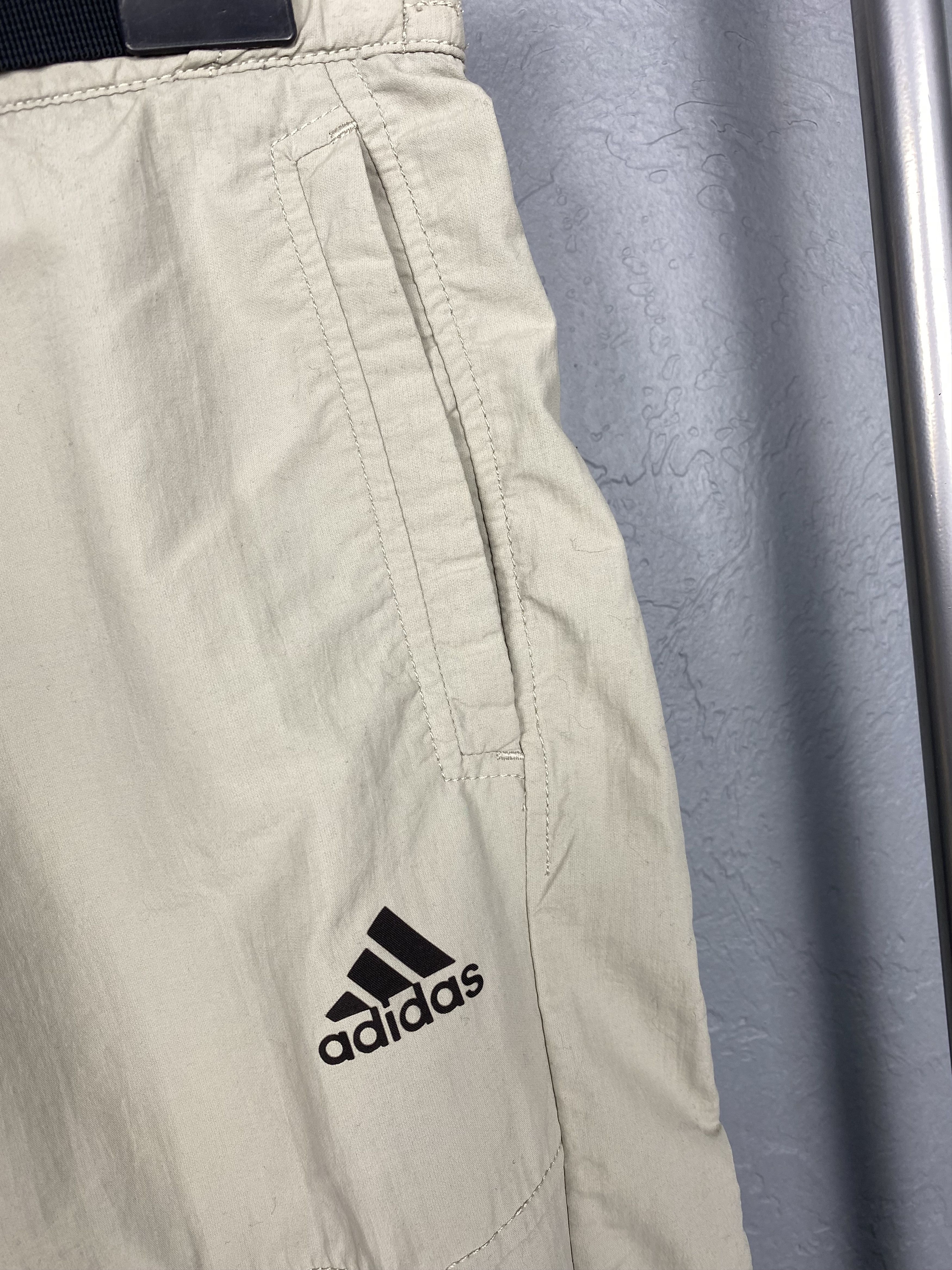 Adidas × Vintage Vintage Adidas Mens Nylon Shorts Y2K Size US 34 / EU 50 - 3 Thumbnail