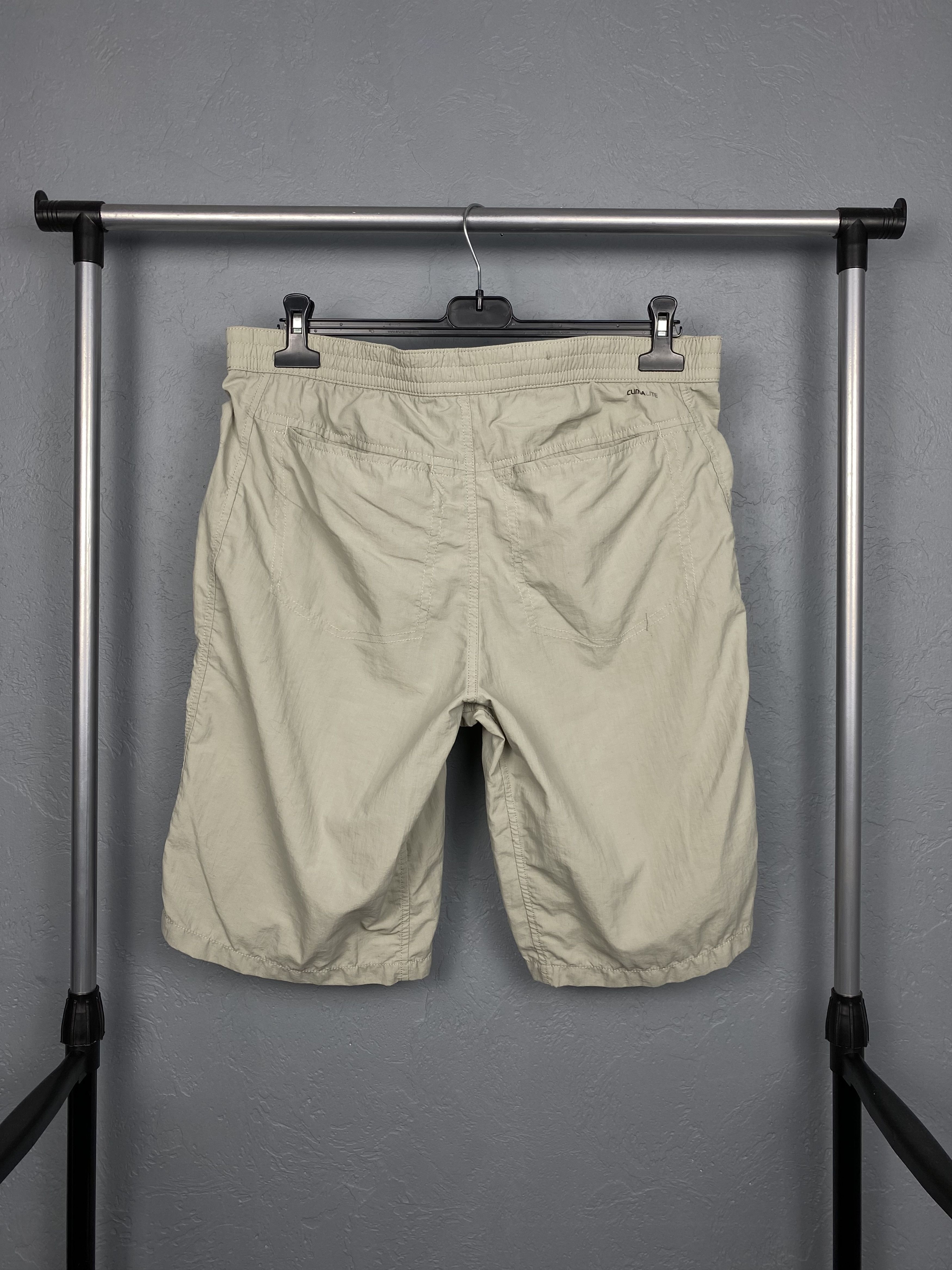 Adidas × Vintage Vintage Adidas Mens Nylon Shorts Y2K Size US 34 / EU 50 - 5 Thumbnail