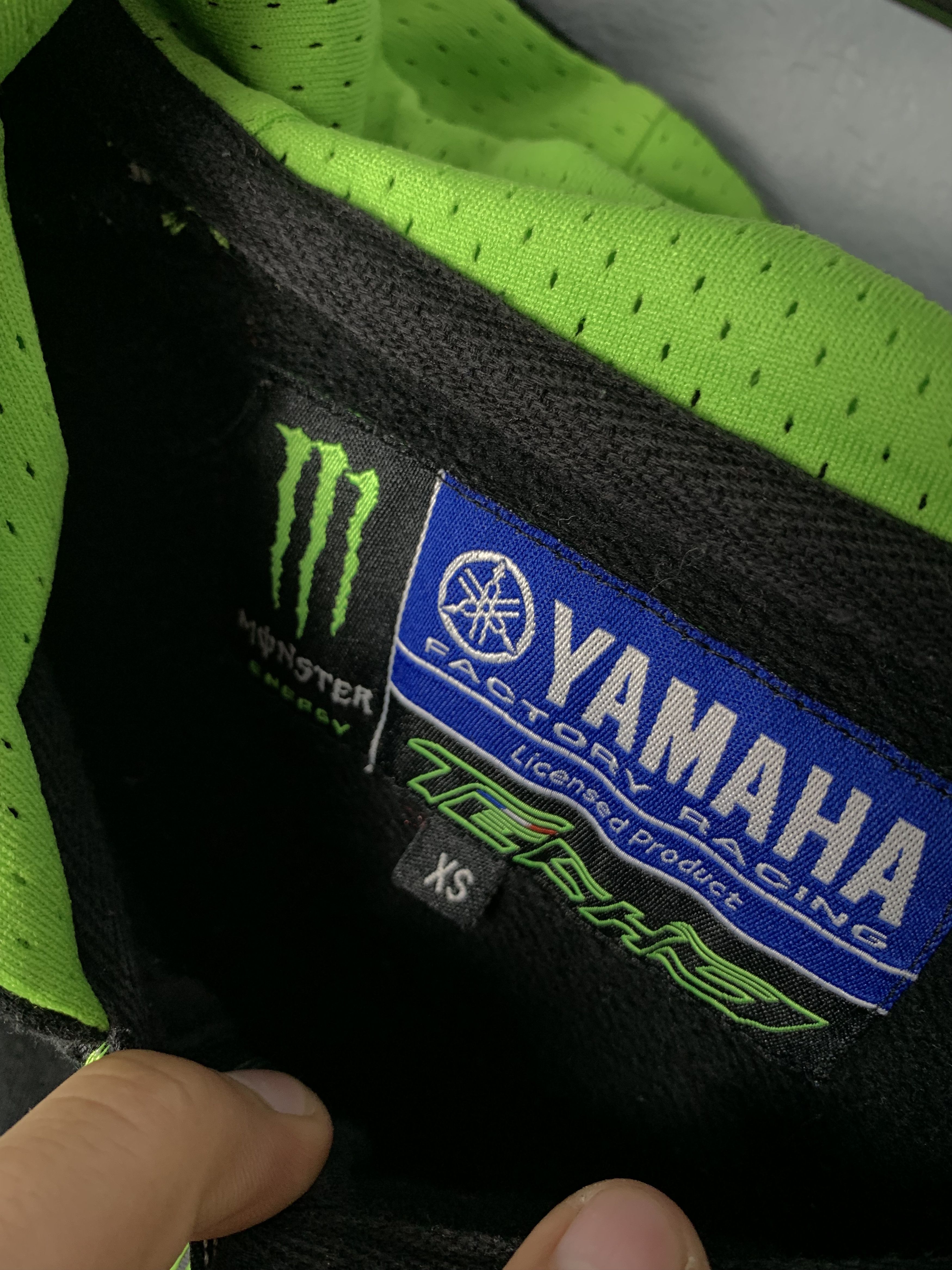 Yamaha Yamaha Racing Team Monster Energie Vintage Mens Zip Hoodie Size US XS / EU 42 / 0 - 5 Thumbnail