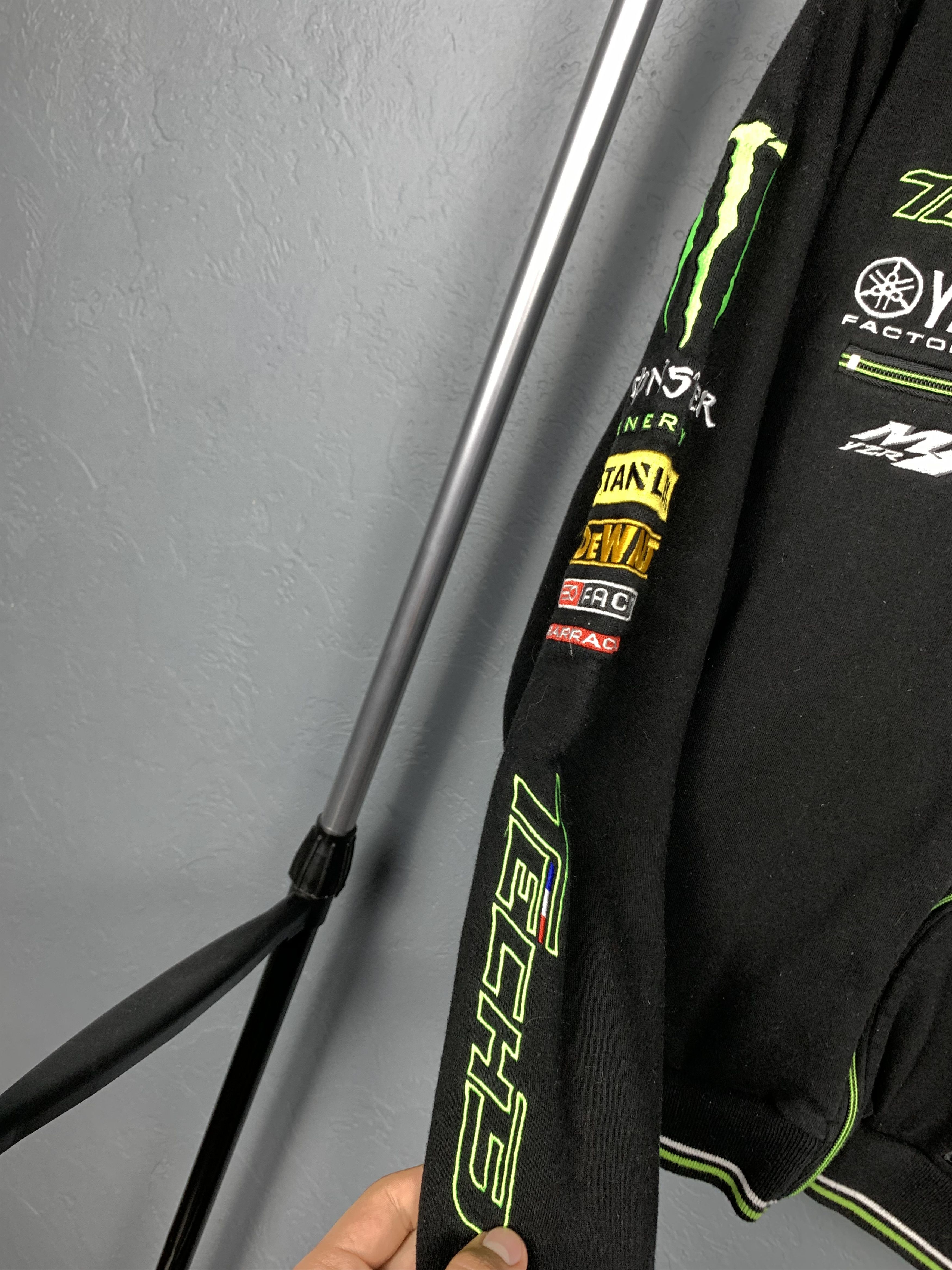Yamaha Yamaha Racing Team Monster Energie Vintage Mens Zip Hoodie Size US XS / EU 42 / 0 - 4 Thumbnail