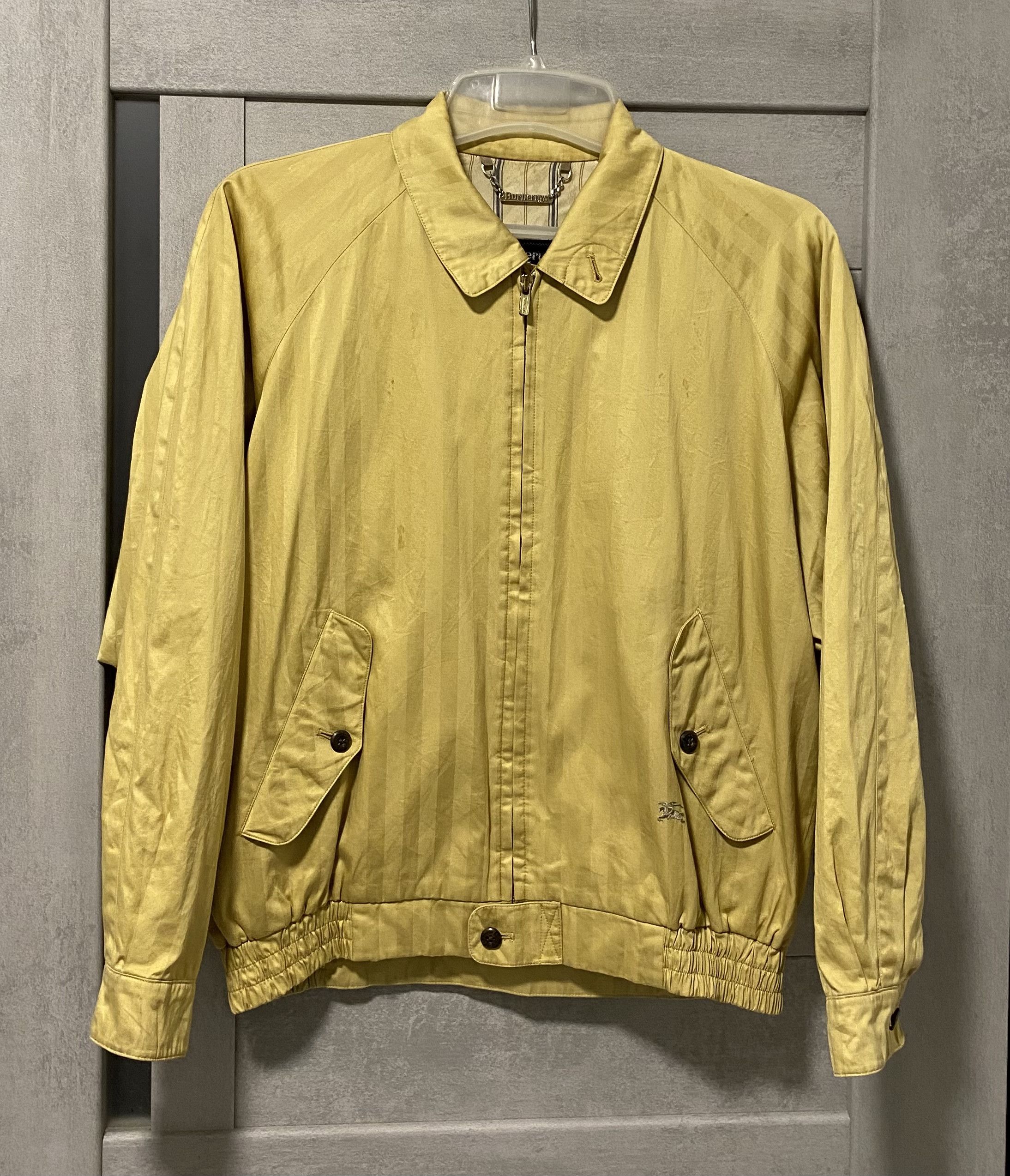 Burberry Vintage 90s Burberry gold striped bomber jacket Size US M / EU 48-50 / 2 - 1 Thumbnail